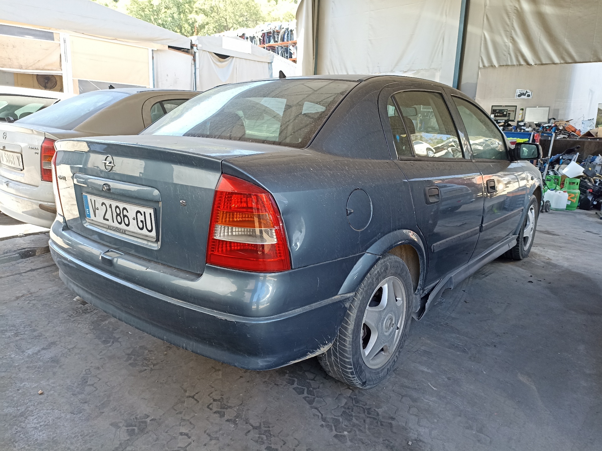 OPEL Astra H (2004-2014) Противотуманка бампера передняя правая 90521673 22327004