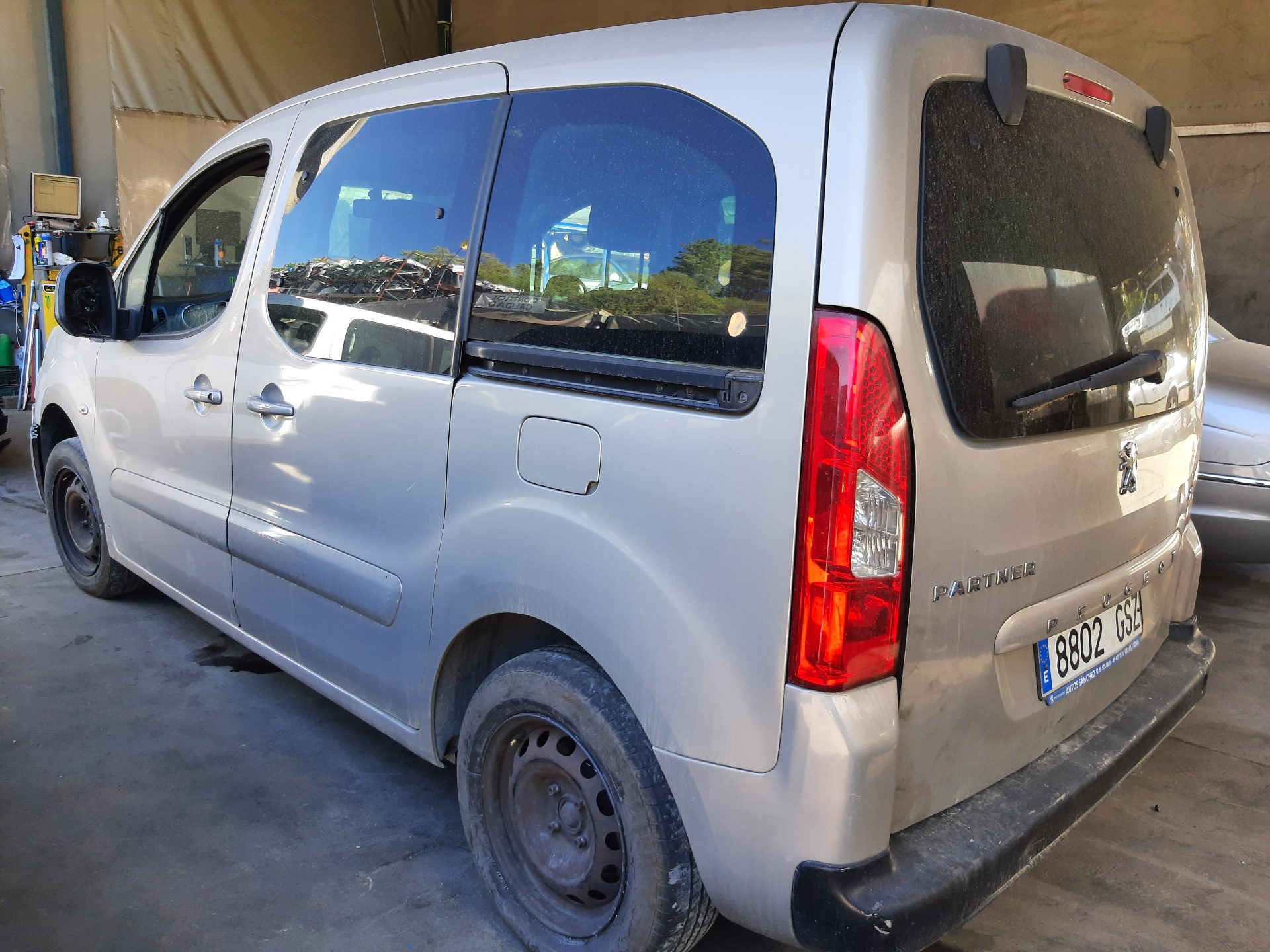 PEUGEOT Partner 2 generation (2008-2023) Kreisās puses bīdāmās durvis 9831169780 22454346