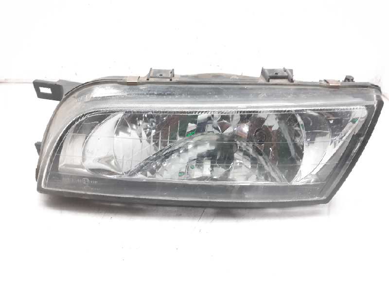 NISSAN Almera N15 (1995-2000) Front Left Headlight 260601N726 18403624