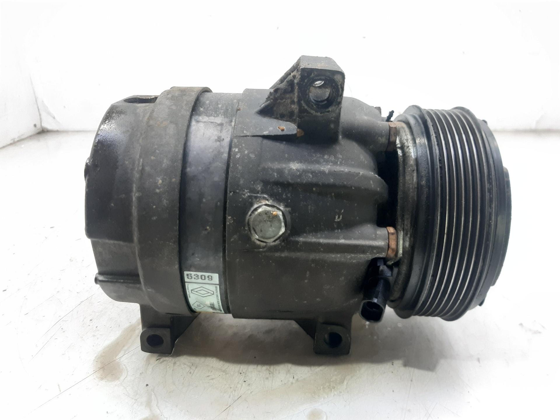 RENAULT Megane 2 generation (2002-2012) Air Condition Pump 7700105765 24046328