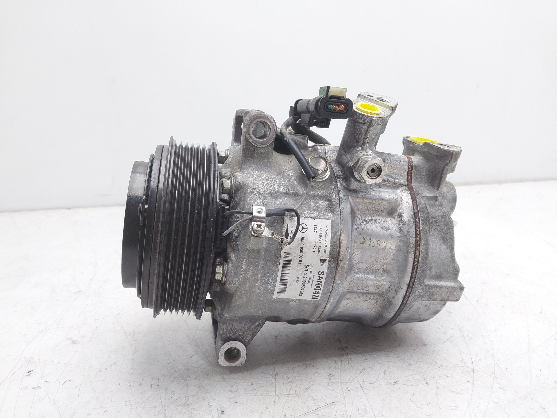 MERCEDES-BENZ C-Class W205/S205/C205 (2014-2023) Air Condition Pump A0008303801 23041106