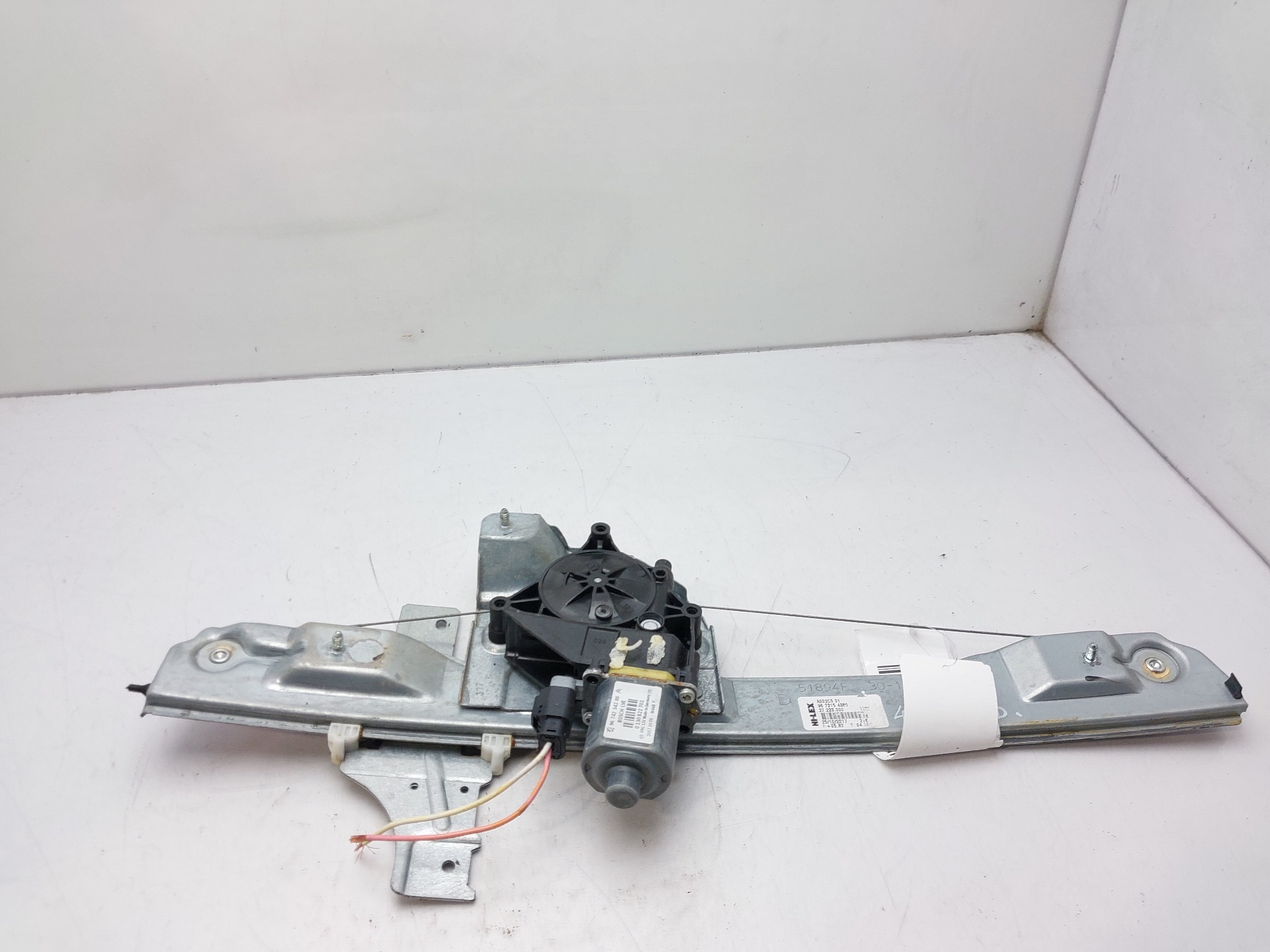 PEUGEOT 208 Peugeot 208 (2012-2015) Front Right Door Window Regulator 9673154380 22476354