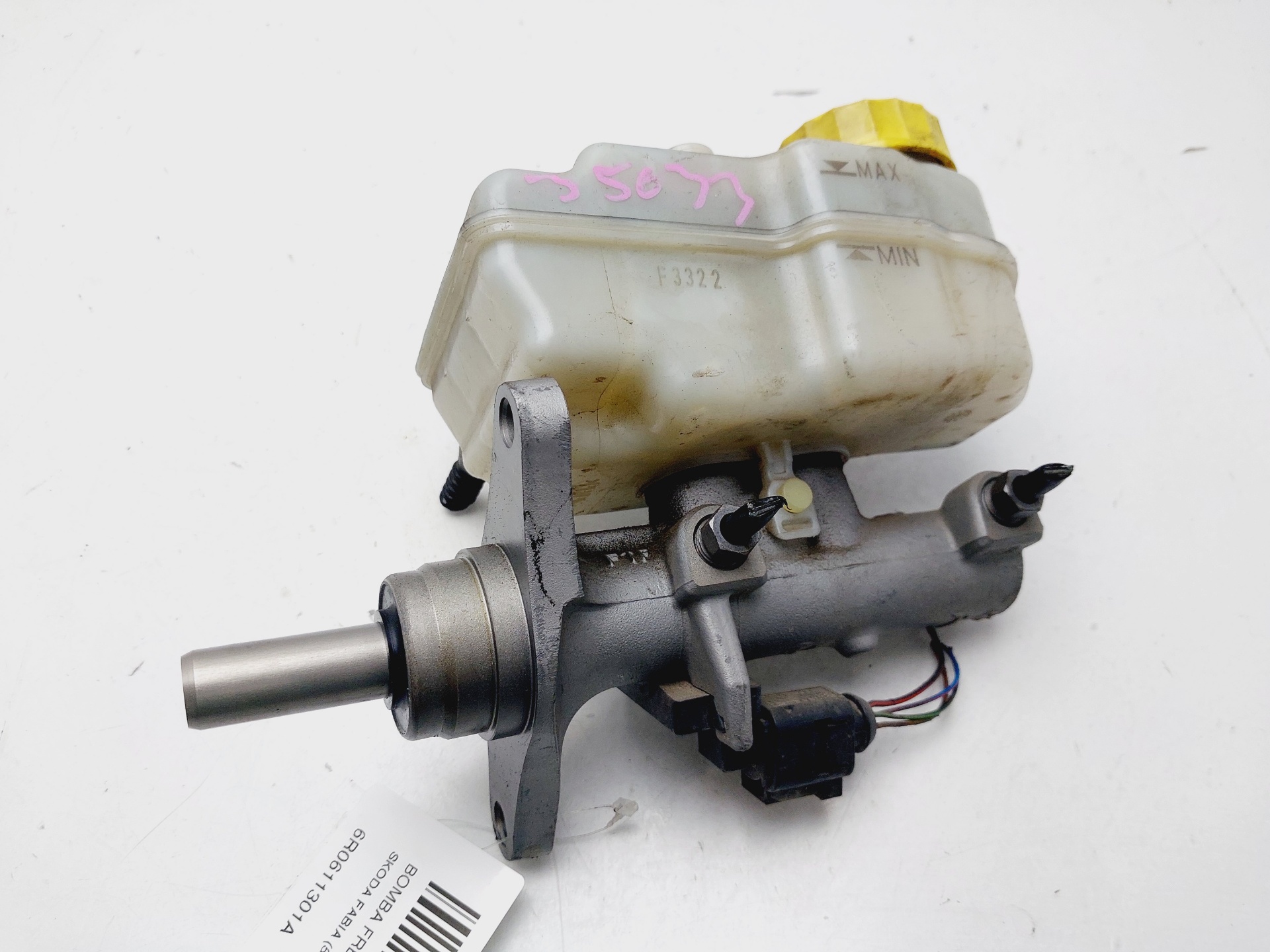 SKODA Fabia 2 generation  (2010-2014) Brake Cylinder 6R0611301A 25576364