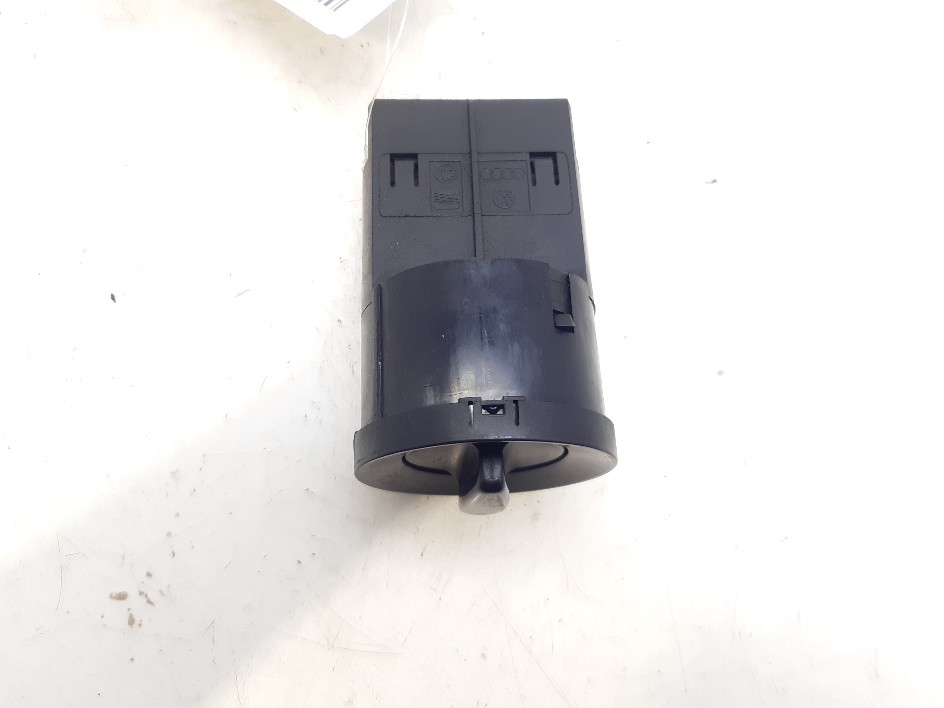 SKODA Superb 1 generation (2001-2008) Headlight Switch Control Unit 1U0941531D 23080942