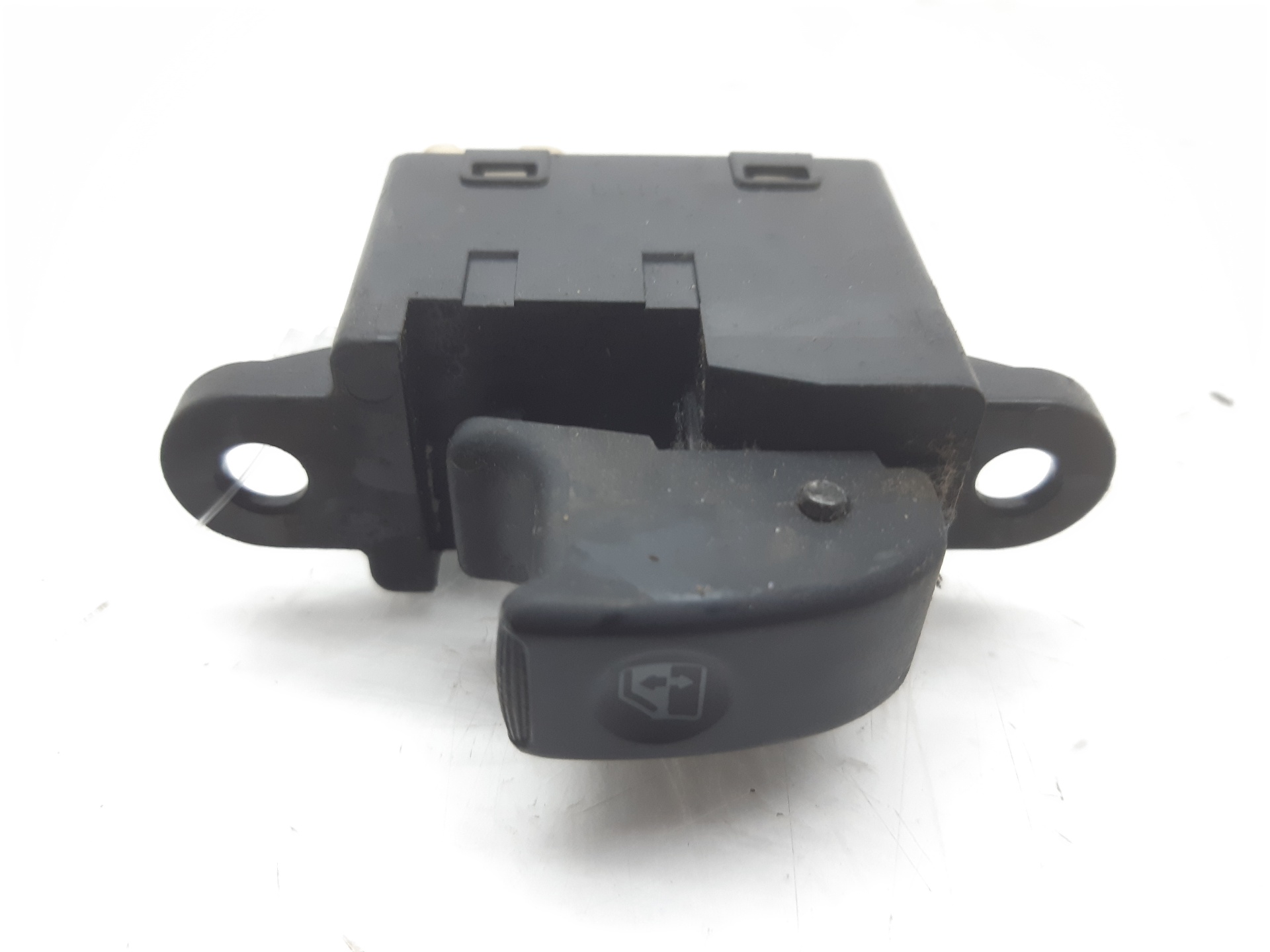 HYUNDAI Atos 1 generation (1997-2003) Oikean etuoven ikkunan kytkin 9358006000 21011580