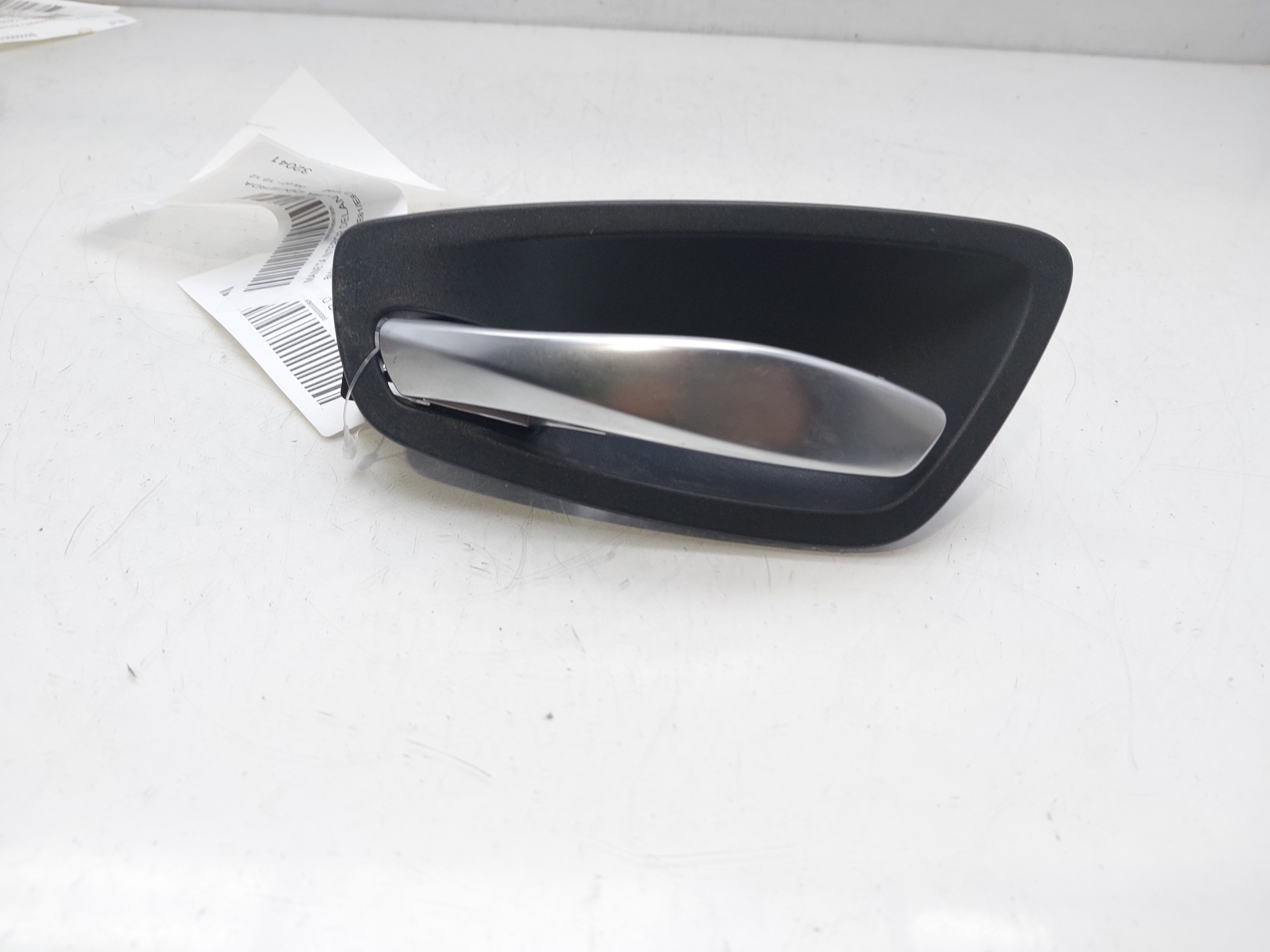 BMW 1 Series E81/E82/E87/E88 (2004-2013) Front Left Door Interior Handle Frame 696210101 22340703