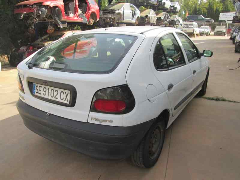 RENAULT Megane 1 generation (1995-2003) Фара передняя левая 260605784R 24075982