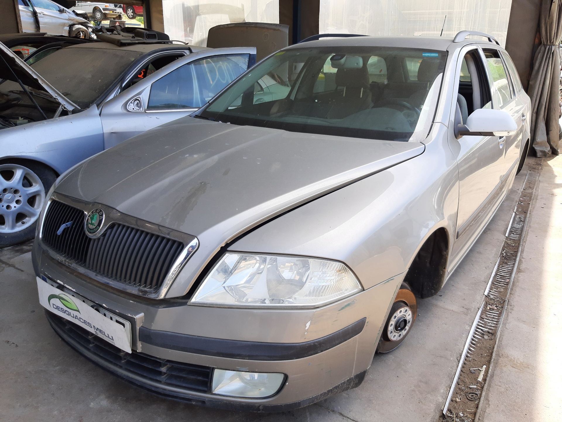 SKODA Octavia 2 generation (2004-2013) Amortizor stânga față 1K0413031BF 24050729