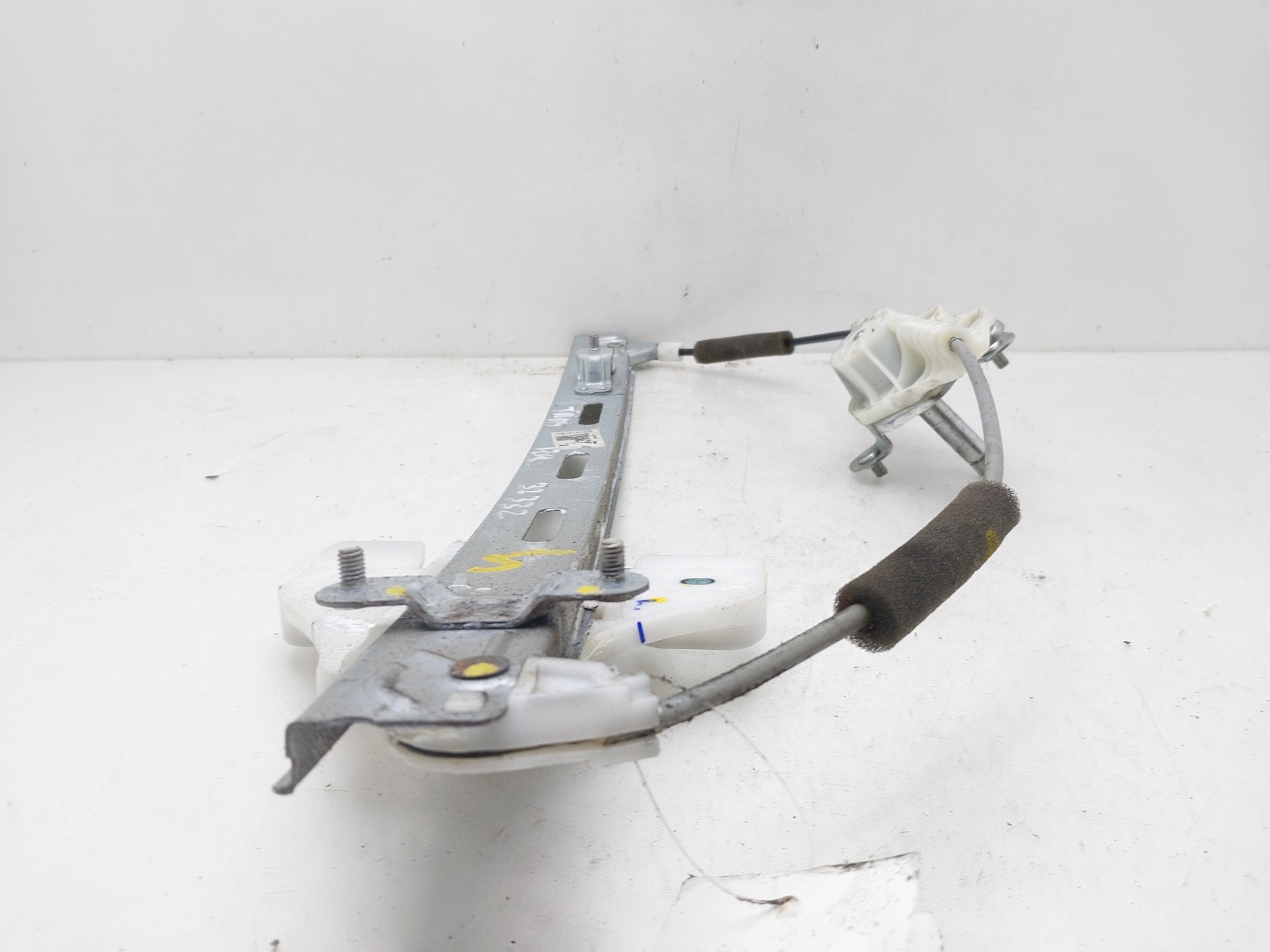 HYUNDAI i20 IB (2 generation) (2014-2020) Rear left door window lifter 83401C7000 24359833