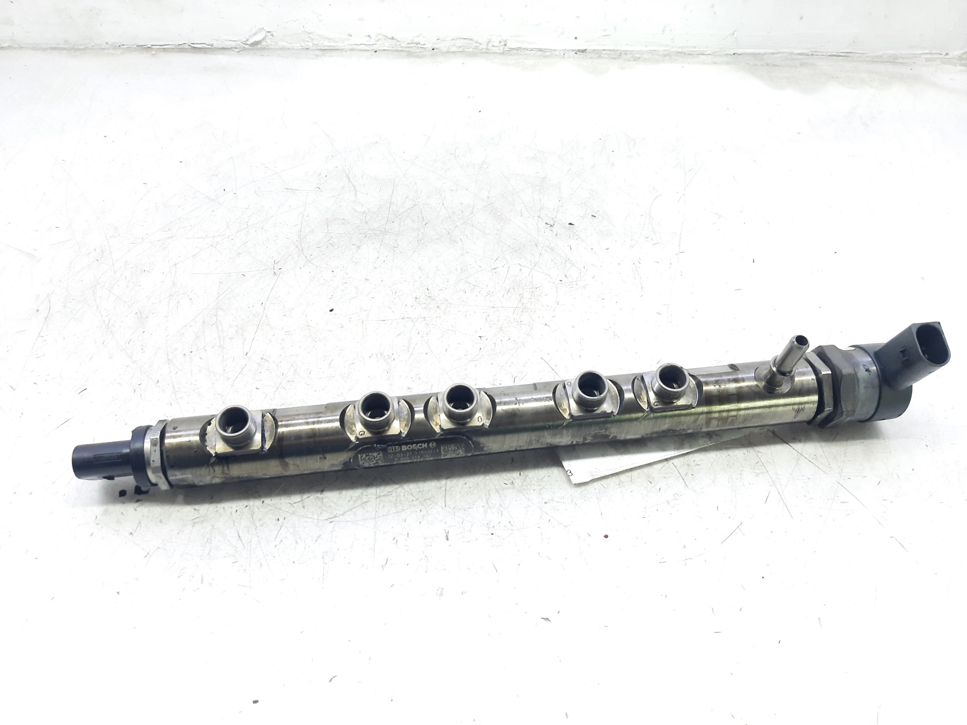 BMW 3 Series F30/F31 (2011-2020) Fuel Rail 0445214182 23822856