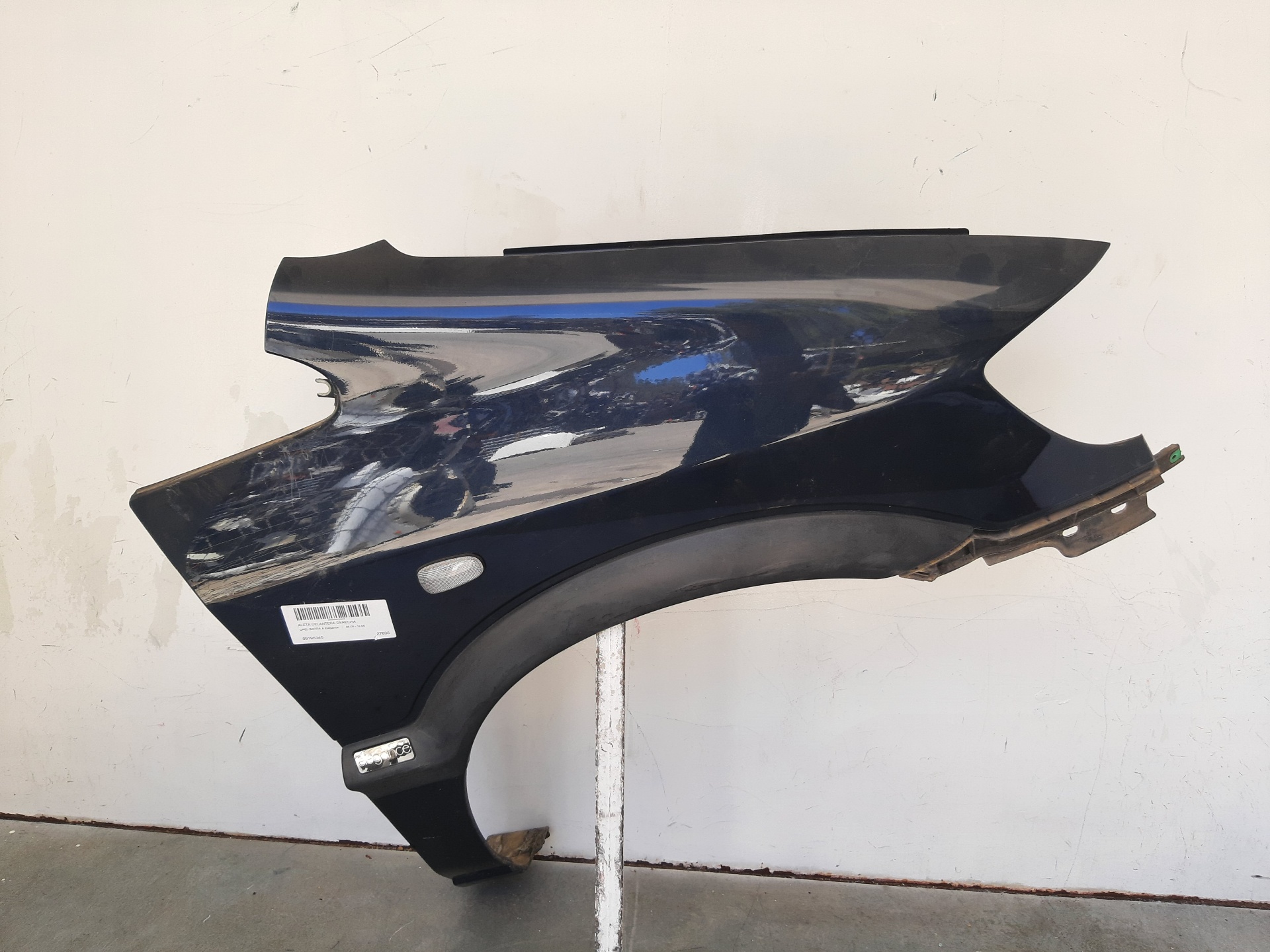 OPEL Corsa B (1993-2000) Front Right Fender 09195345 22421895