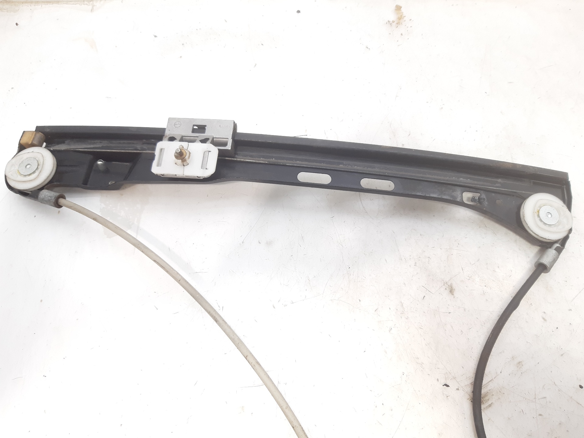 MERCEDES-BENZ C-Class W203/S203/CL203 (2000-2008) Front Right Door Window Regulator 2037201646 18769016