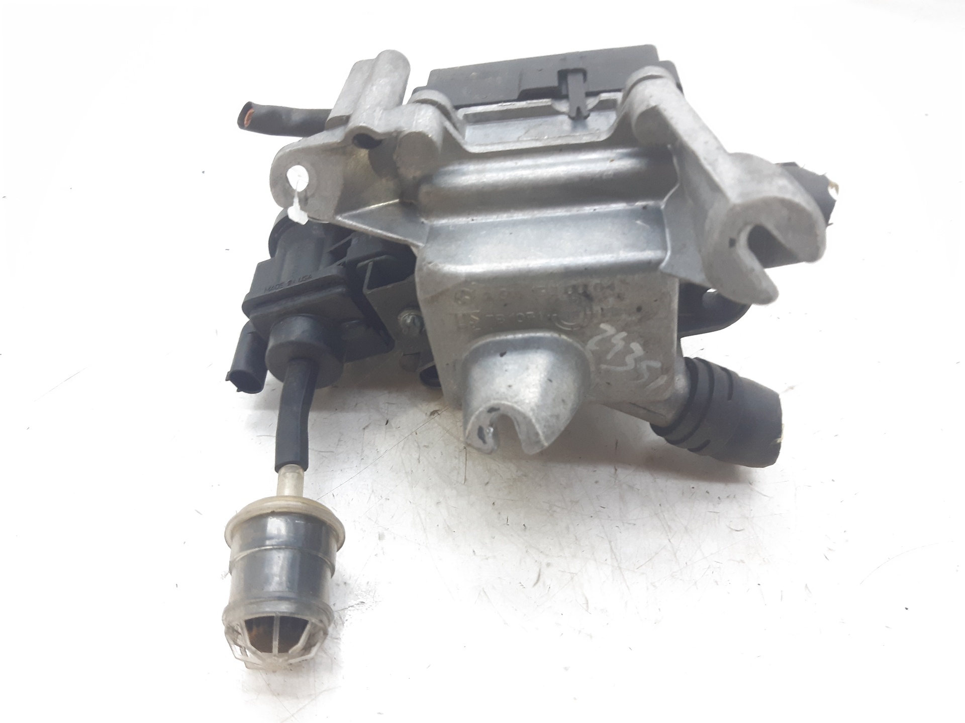 MERCEDES-BENZ E-Class W210 (1995-2002) Vodná pumpa A6111500004 18702182