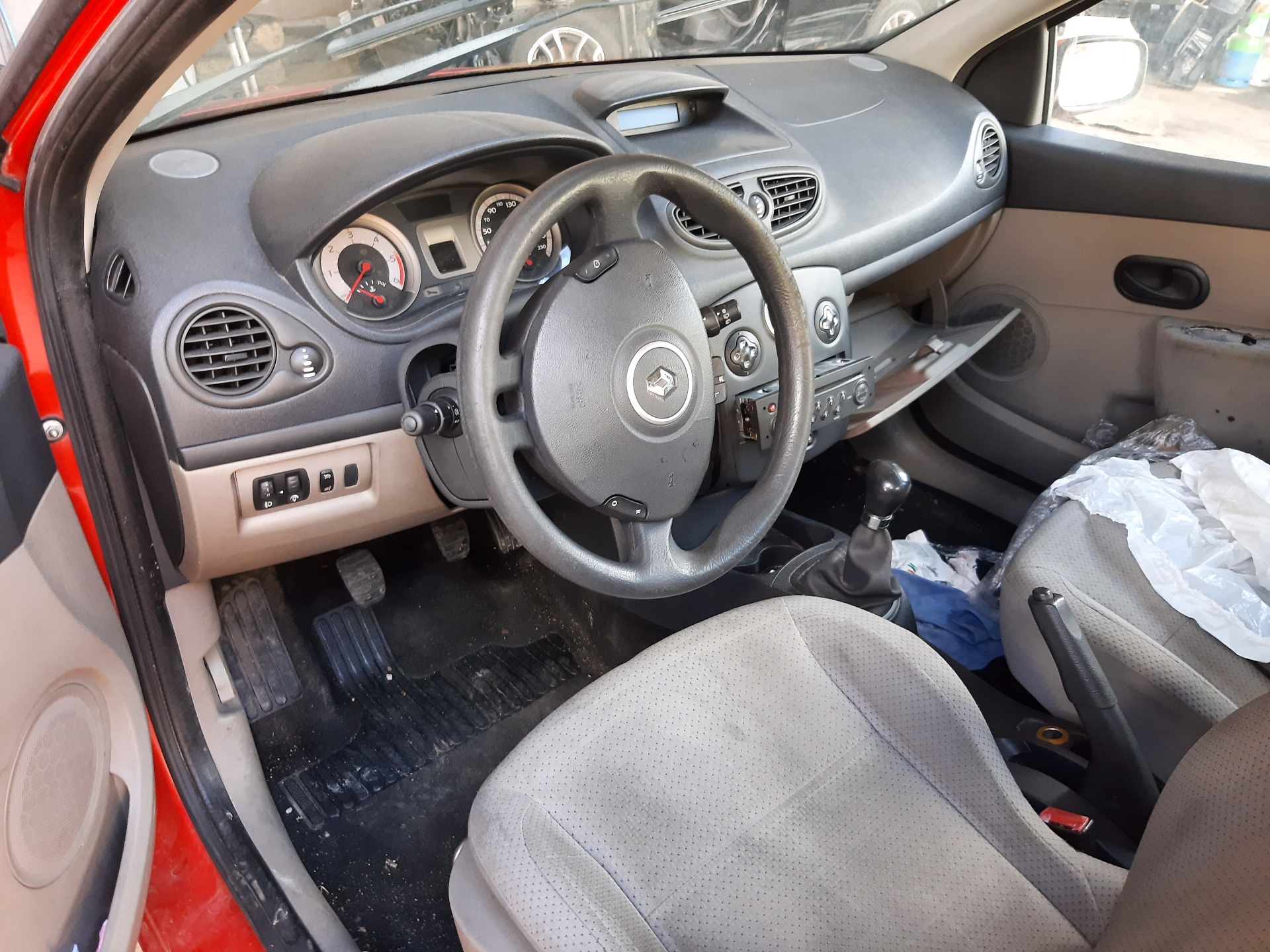 RENAULT Clio 3 generation (2005-2012) Другие внутренние детали 8200310580 18789411