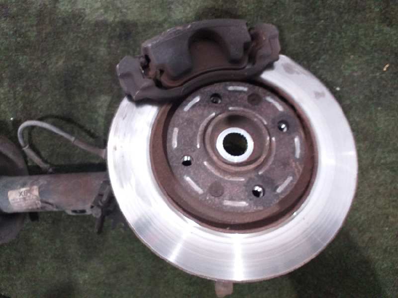 CITROËN Xsara 1 generation (1997-2004) Front Right Wheel Hub 364754 20189394