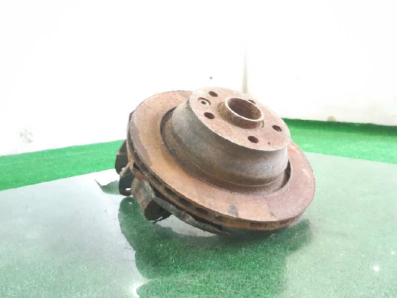 VOLKSWAGEN Touareg 1 generation (2002-2010) Rear Right Wheel Hub 7L0505436B 18463794