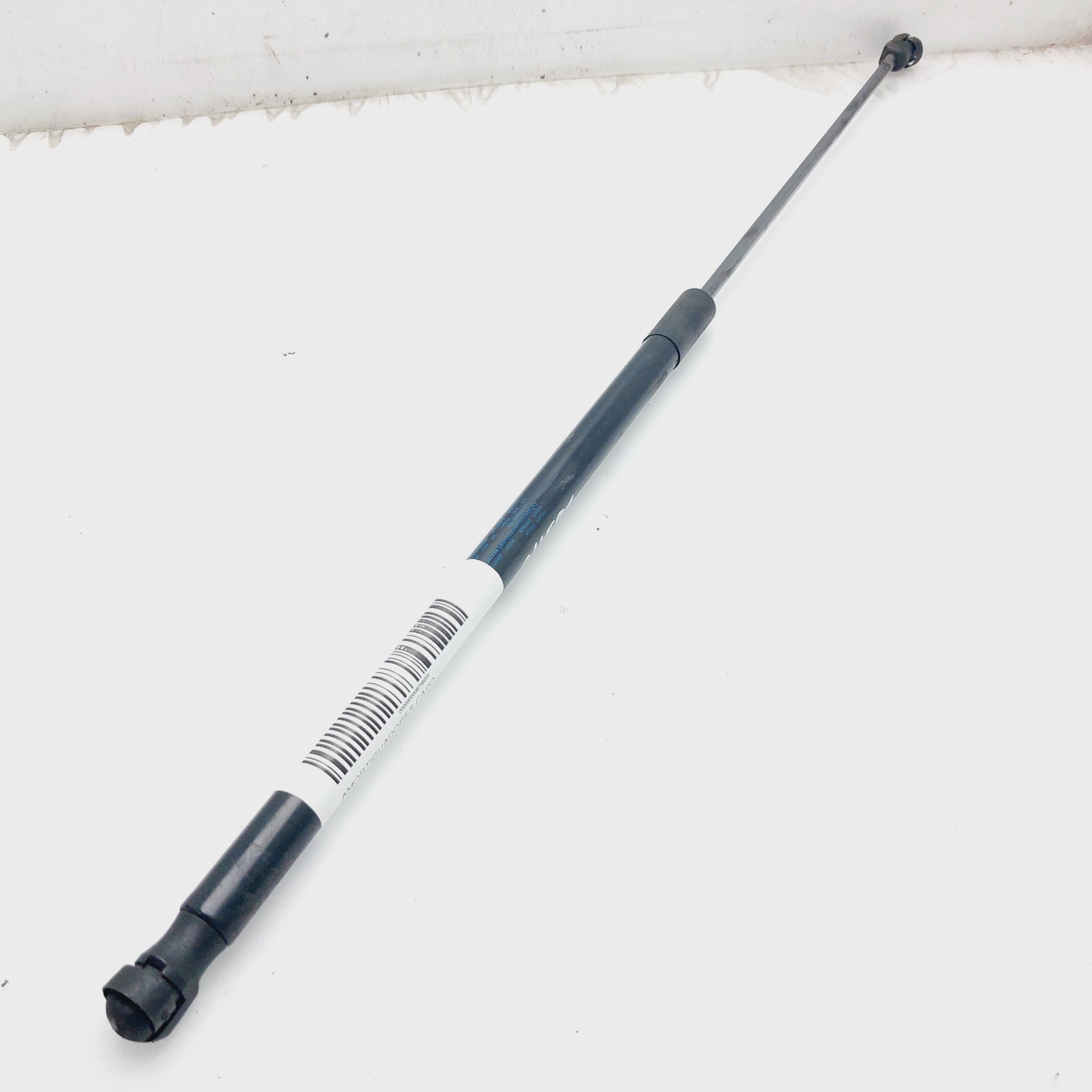 VOLKSWAGEN Passat B5 (1996-2005) Front Right Bonnet Strut 3B0823353D 25195133