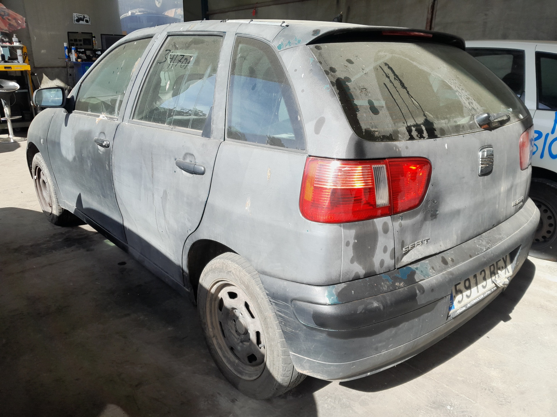 SEAT Ibiza 2 generation (1993-2002) Vasen takavalo 6K6945107C 24138393