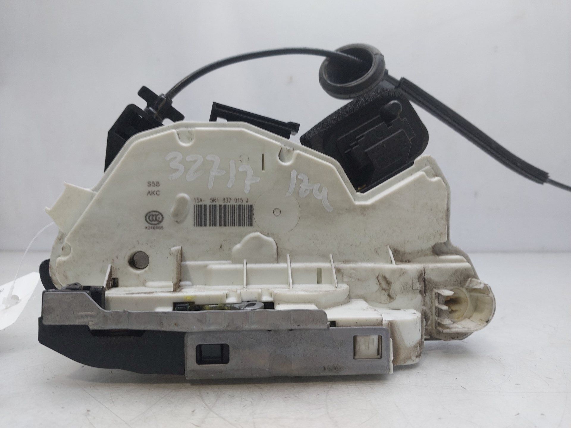 SEAT Leon 3 generation (2012-2020) Front Left Door Lock 5K1837015J 21803750