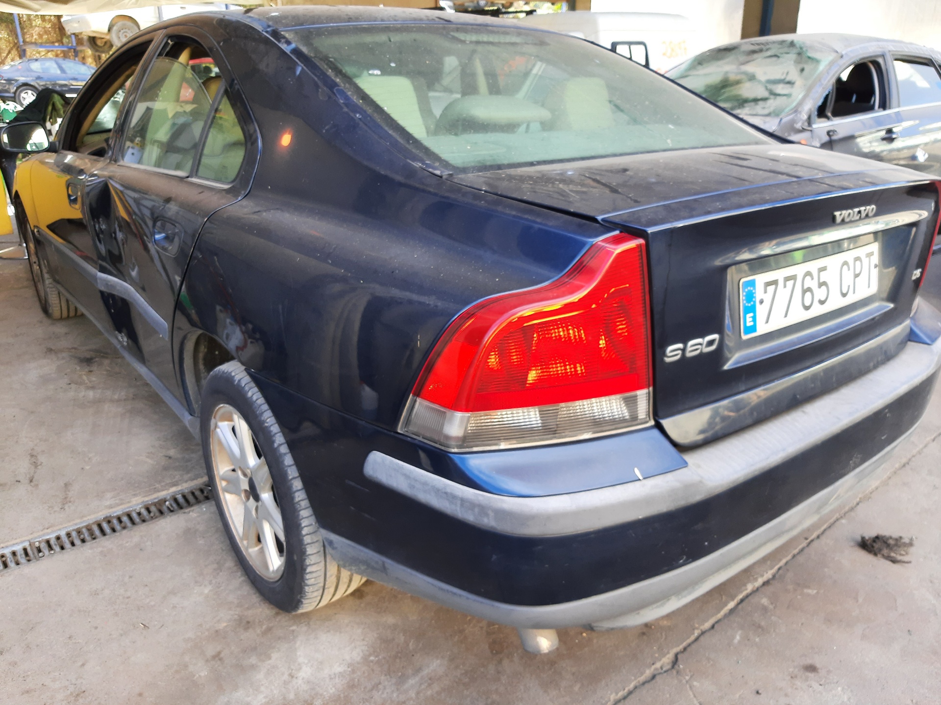 VOLVO S60 1 generation (2000-2009) Lève-vitre de porte arrière droite 31253720 18798584