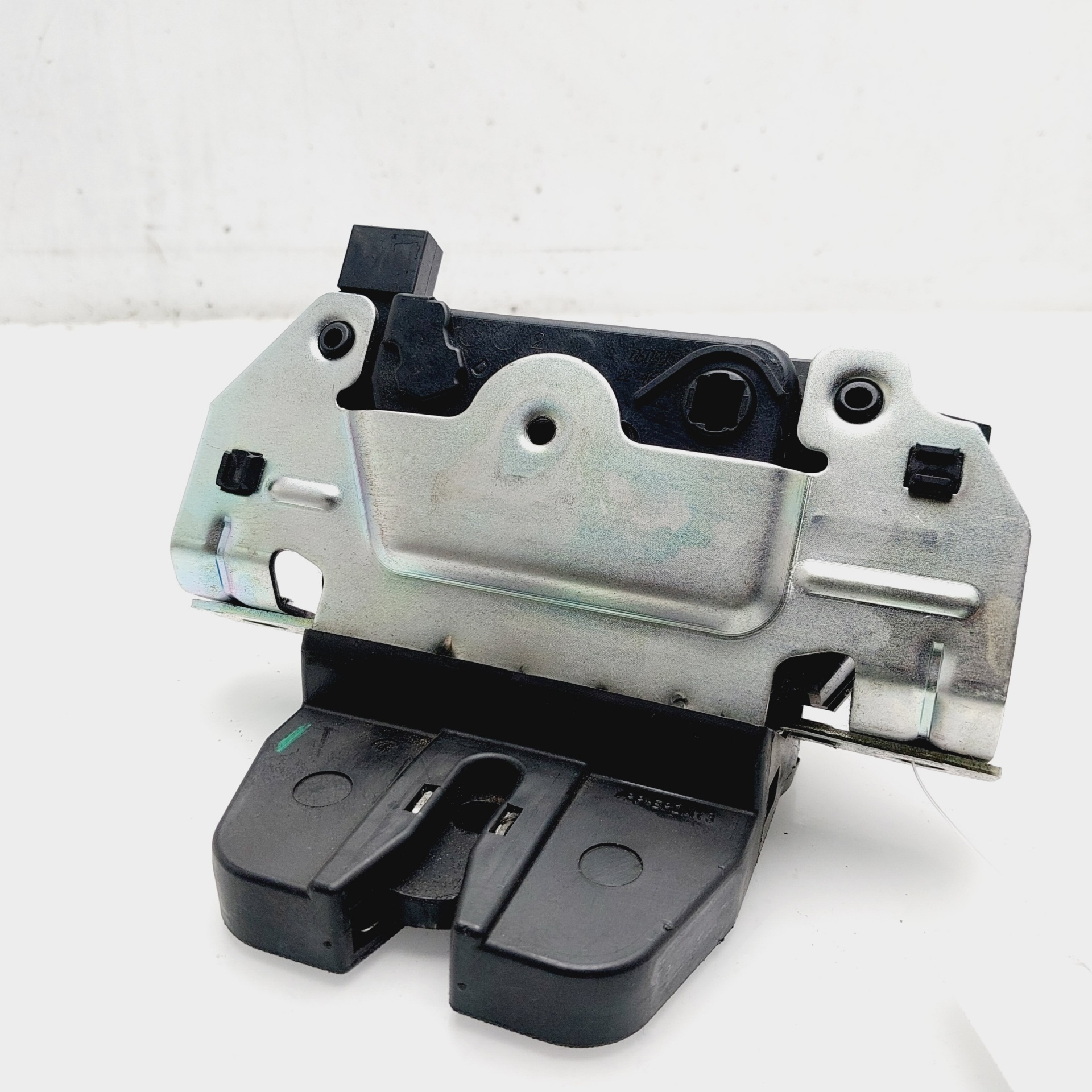 OPEL Astra J (2009-2020) Tailgate Boot Lock 13117285 24836936