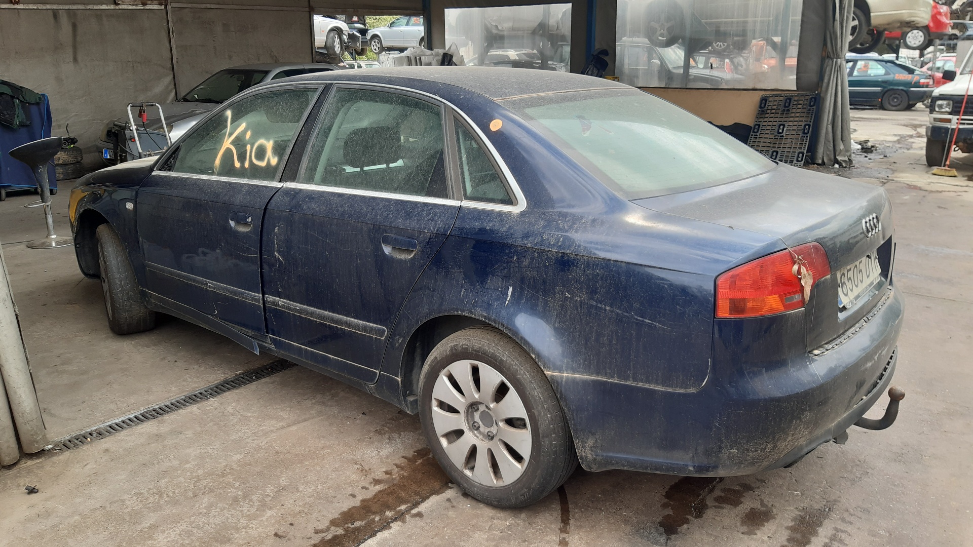 AUDI A4 B6/8E (2000-2005) Стъклоповдигач на задна лява врата 8E0839461C 24055140