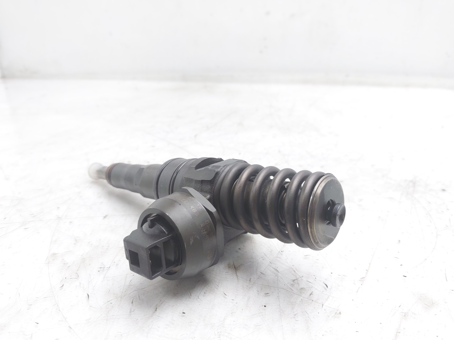 SEAT Ibiza 3 generation (2002-2008) Injecteur de carburant 038130073AG 25295874