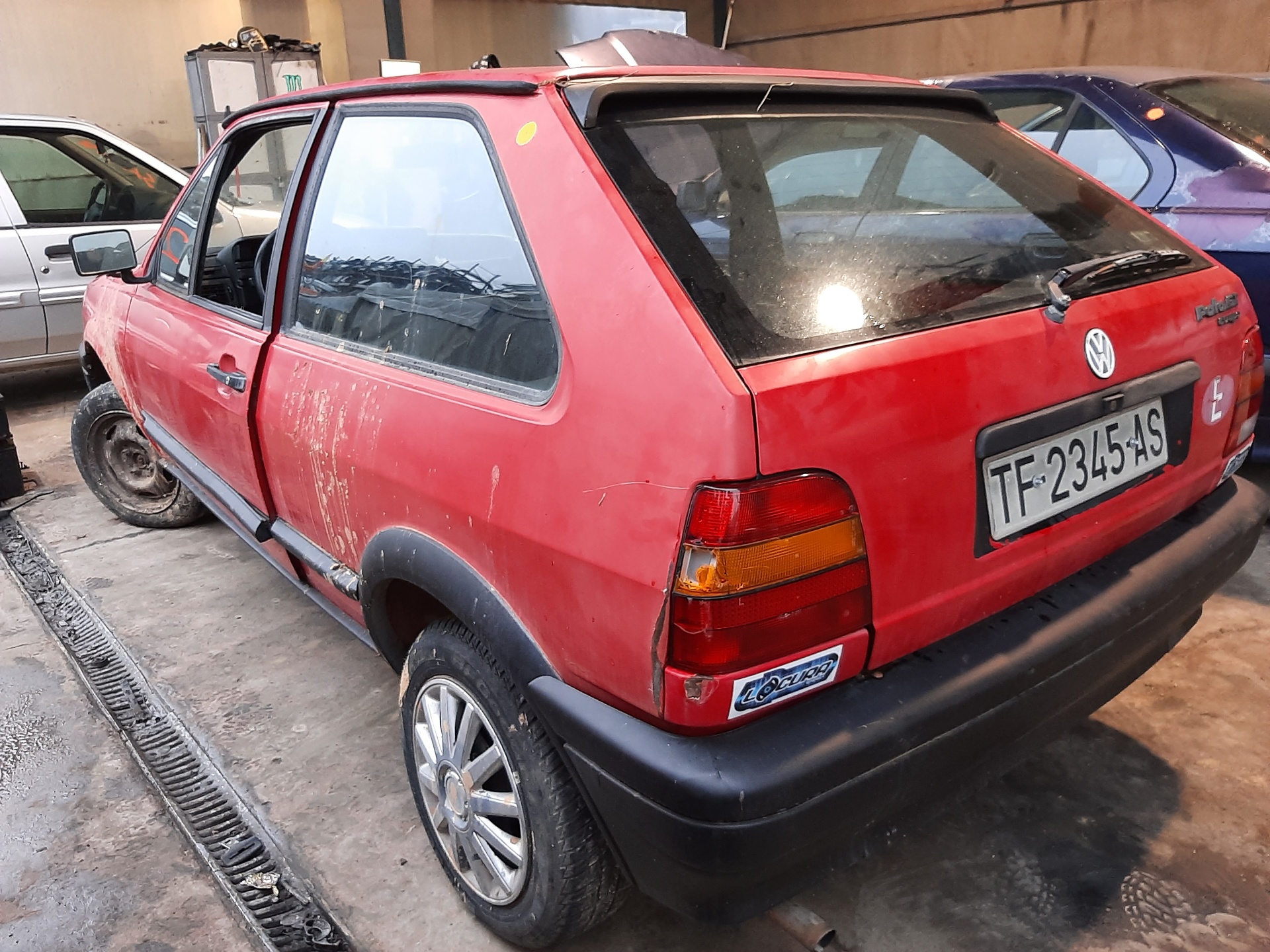 VOLKSWAGEN Polo 2 generation (1981-1994) Främre vänstra dörrlås 191837015 18775492