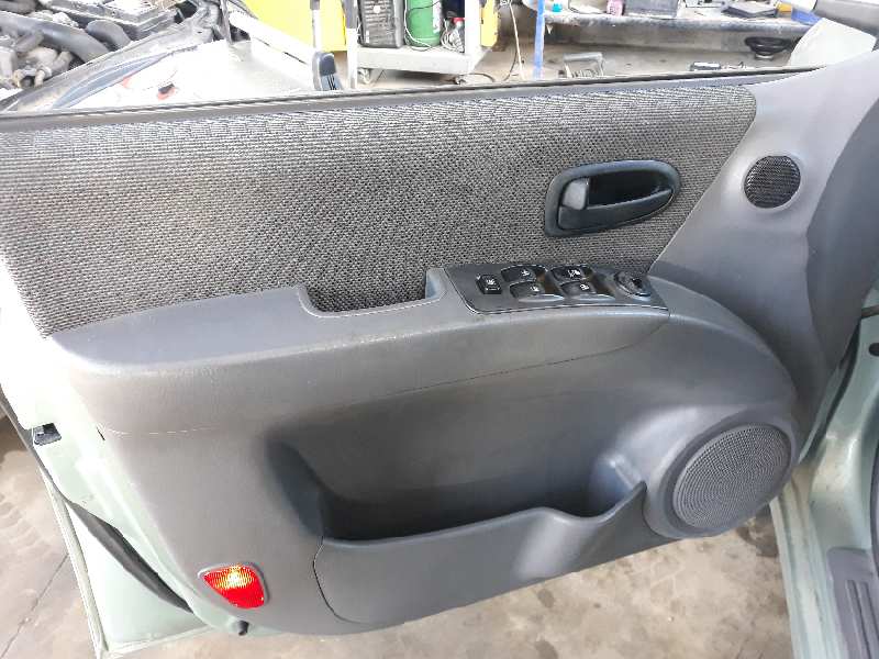 HYUNDAI Santa Fe SM (2000-2013) Greičių dėžė (pavarų dėžė) P51767 21085317