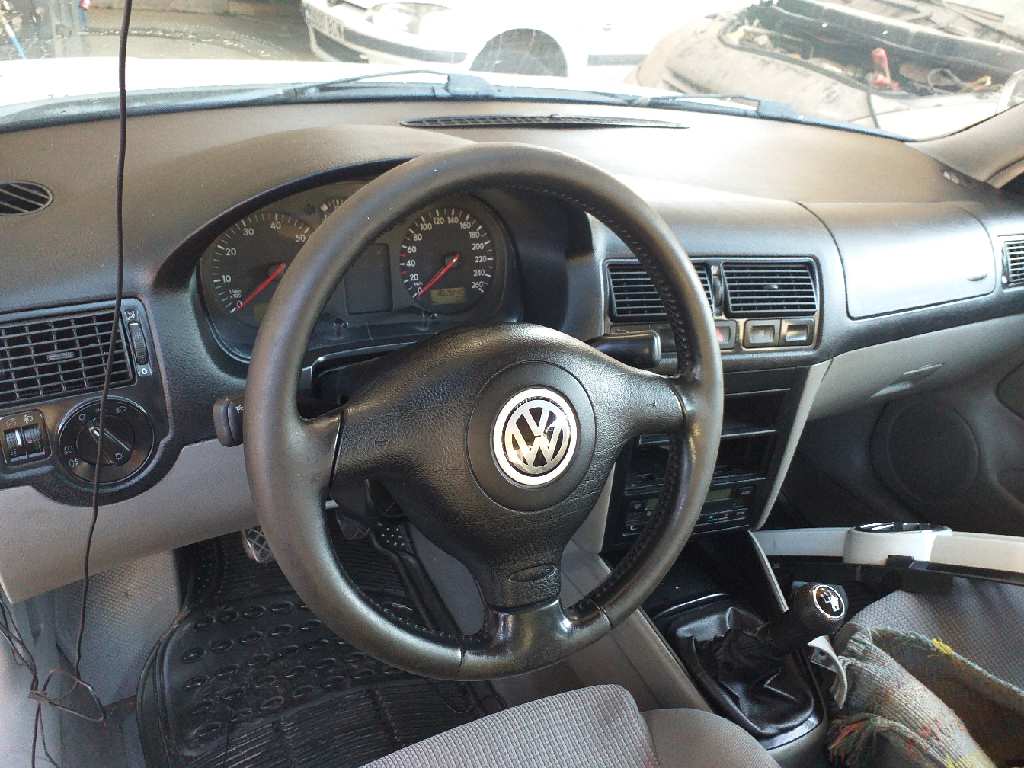 VOLKSWAGEN Bora 1 generation (1998-2005) Насос гидроусилителя 1J0422154B 18454052