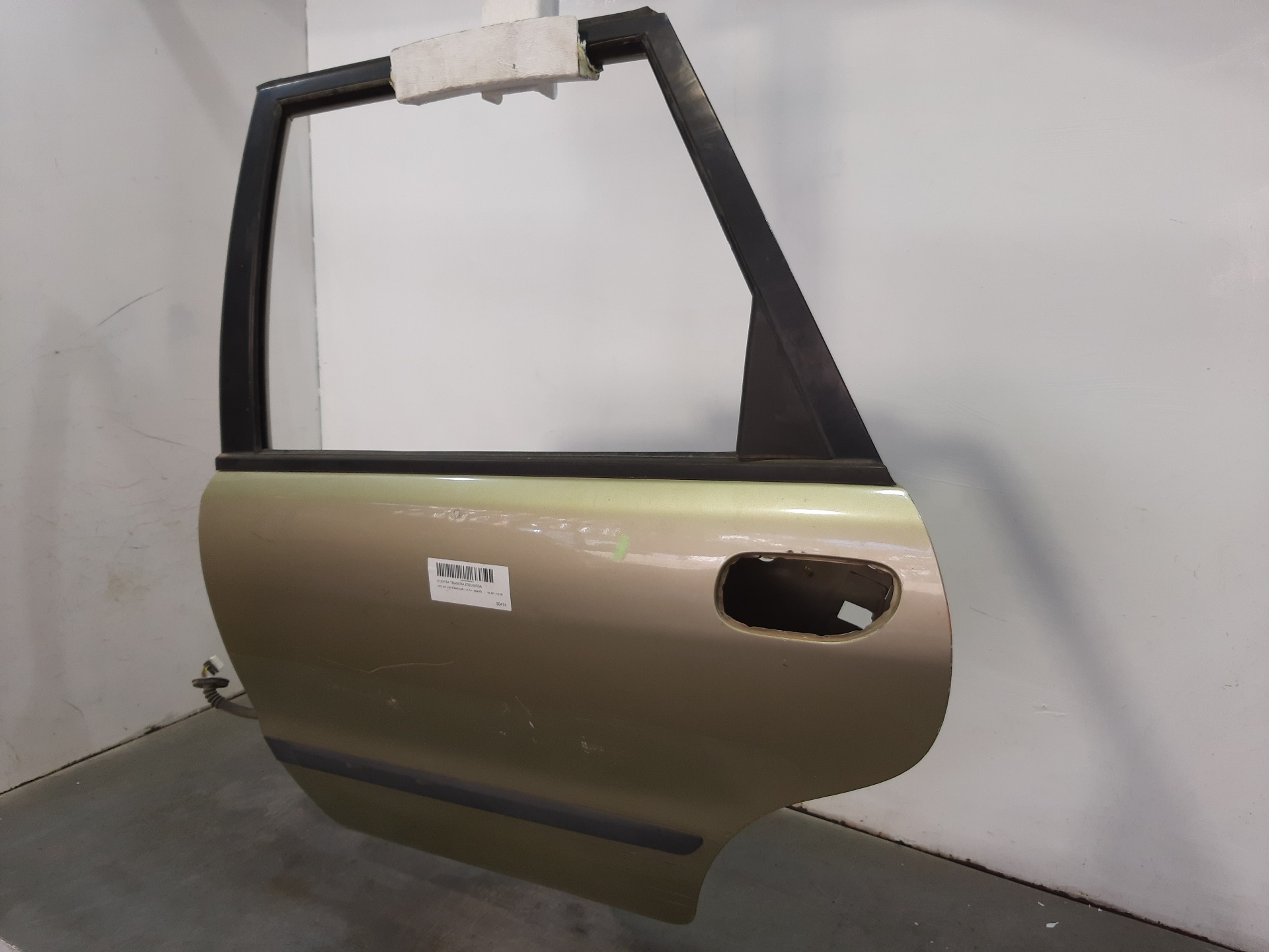 VOLVO V40 1 generation (1996-2004) Rear Left Door 30882907 23011758