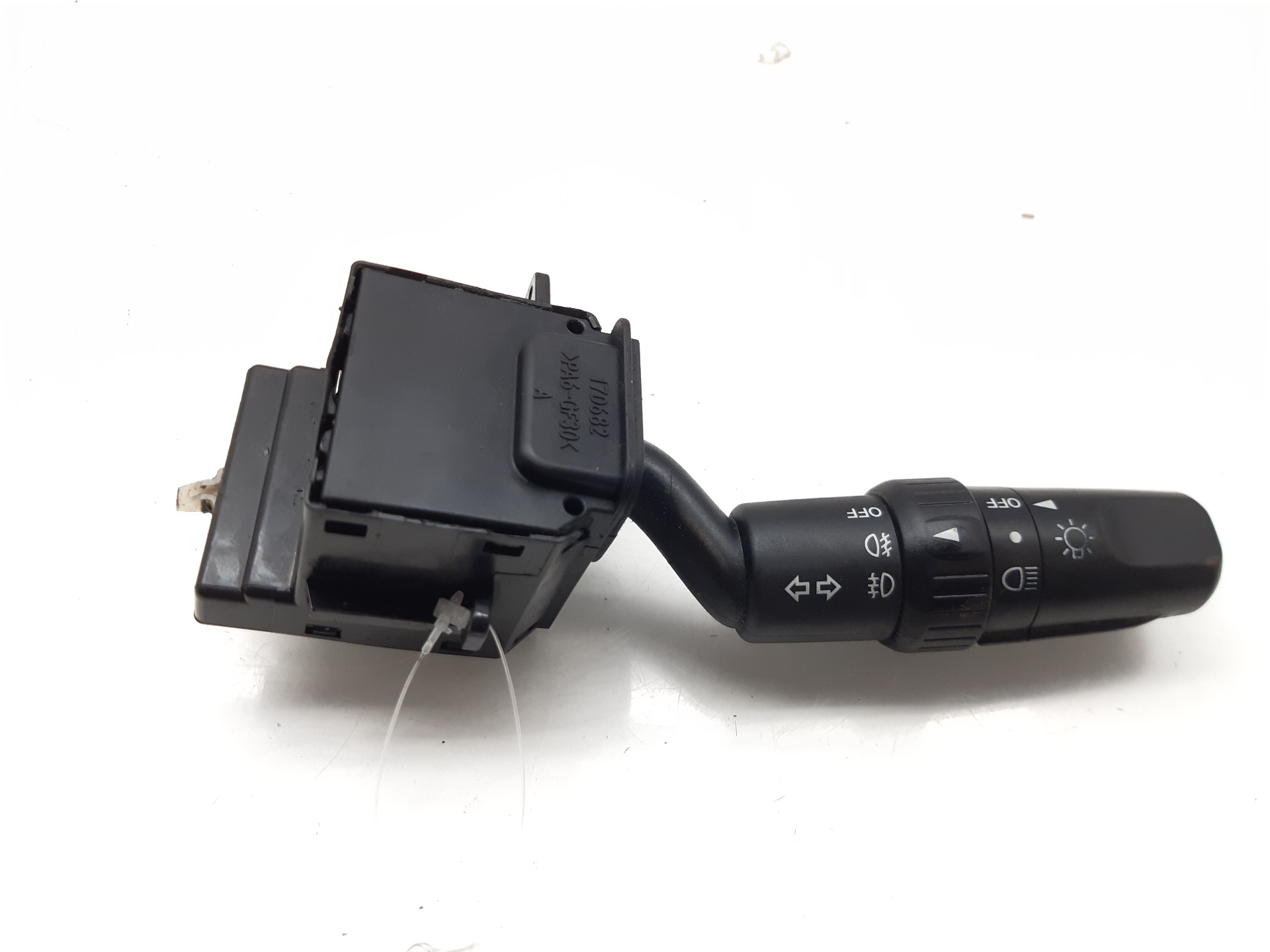 MAZDA 3 BK (2003-2009) Headlight Switch Control Unit 17D682 21356099