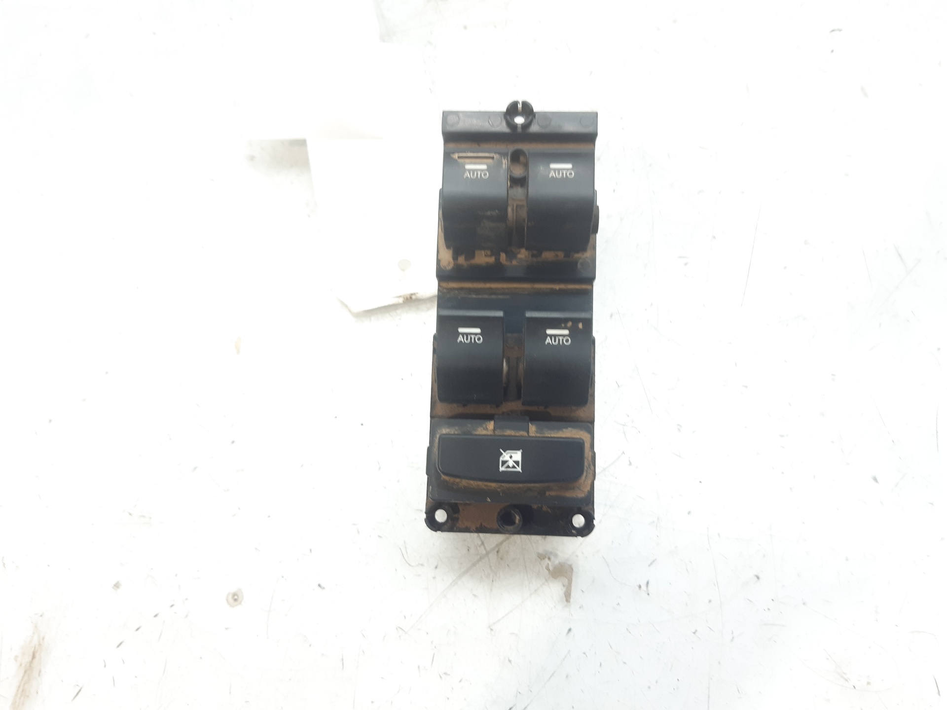 HYUNDAI i40 VF (1 generation) (2011-2020) Front Left Door Window Switch 935703Z000 24116467