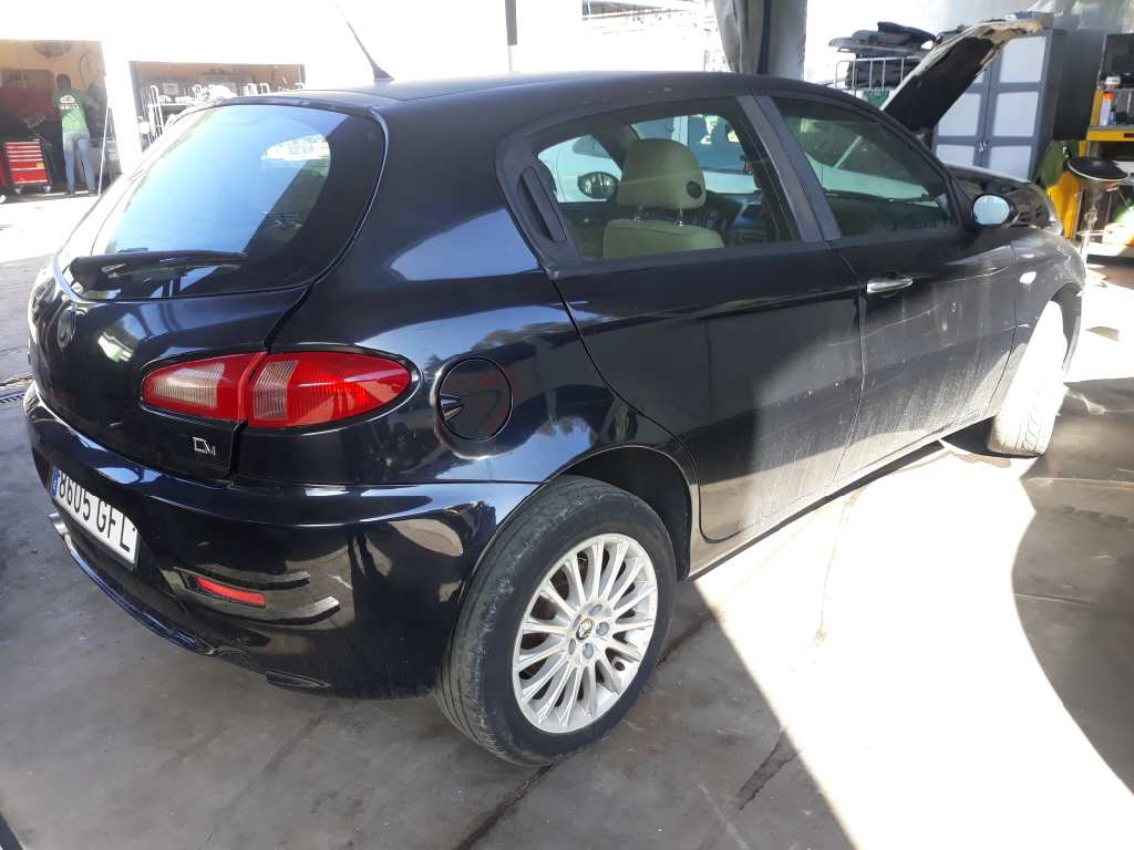 ALFA ROMEO 147 2 generation (2004-2010) Priekšējais kreisais miglas lukturis 468498433 18416143