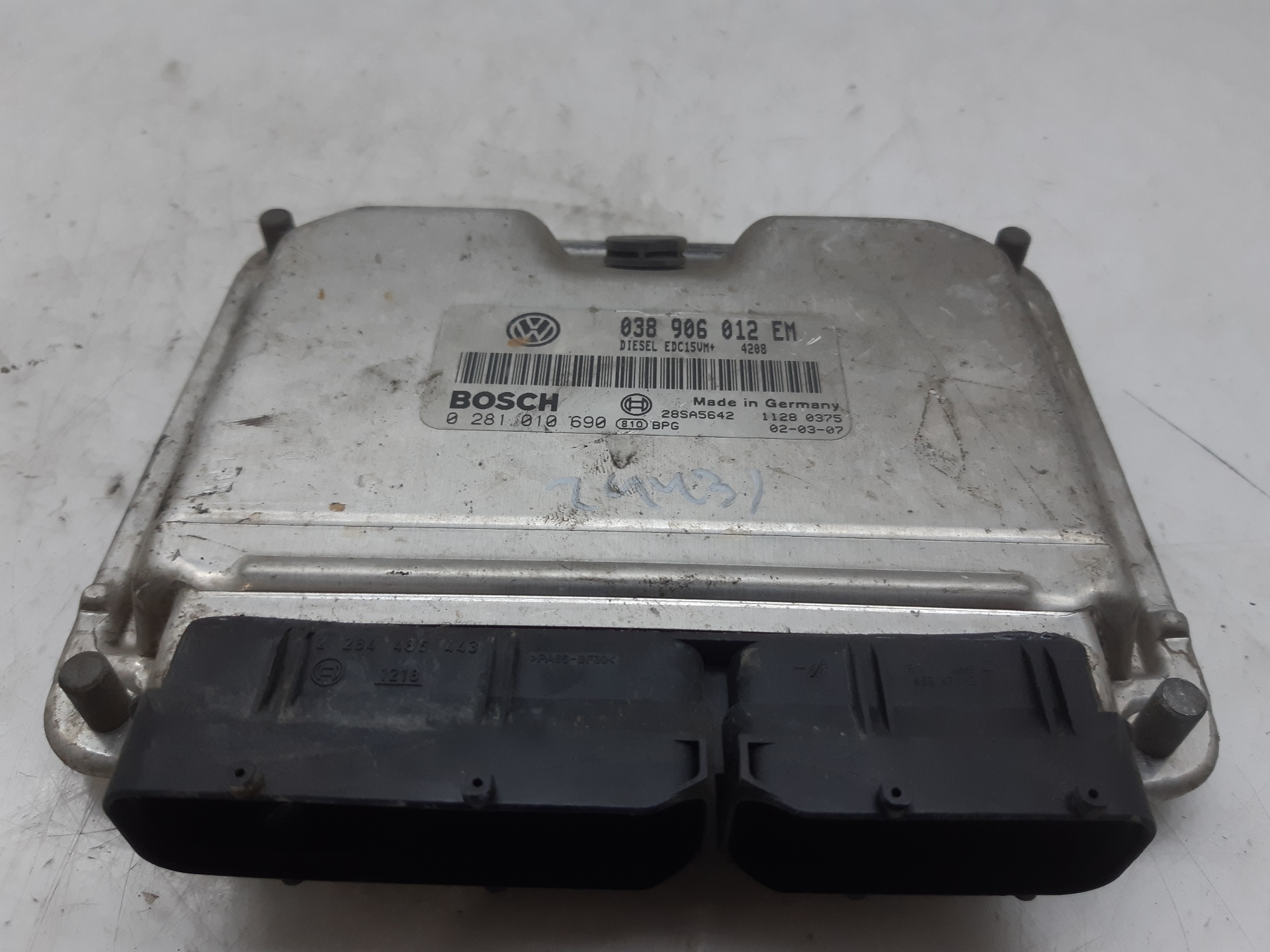 SEAT Cordoba 2 generation (1999-2009) Unitate de control motor 038906012EM 18706328