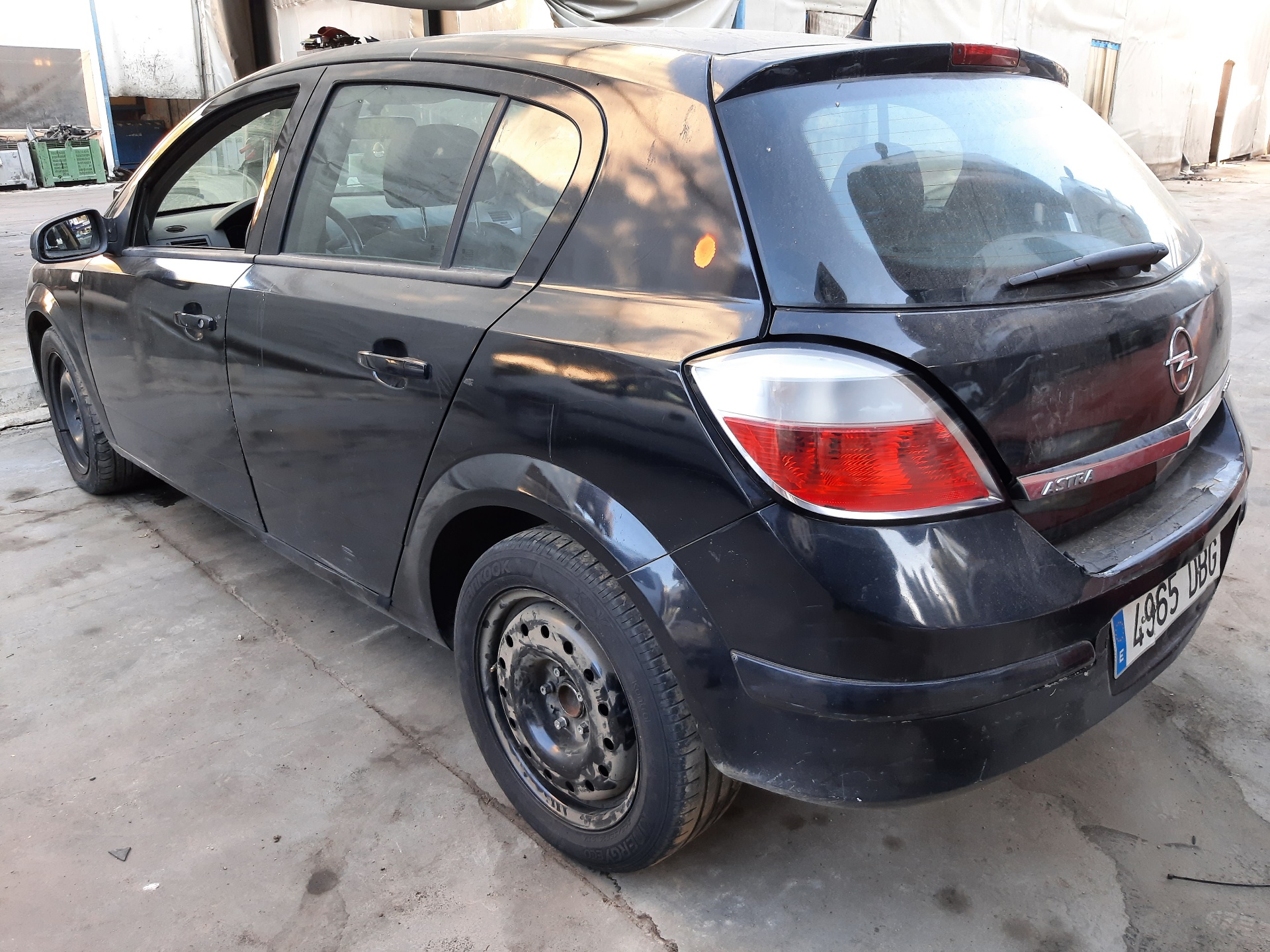 OPEL Astra J (2009-2020) Galinio dangčio (bagažinės) valytuvo kojelė 13105983 22439050