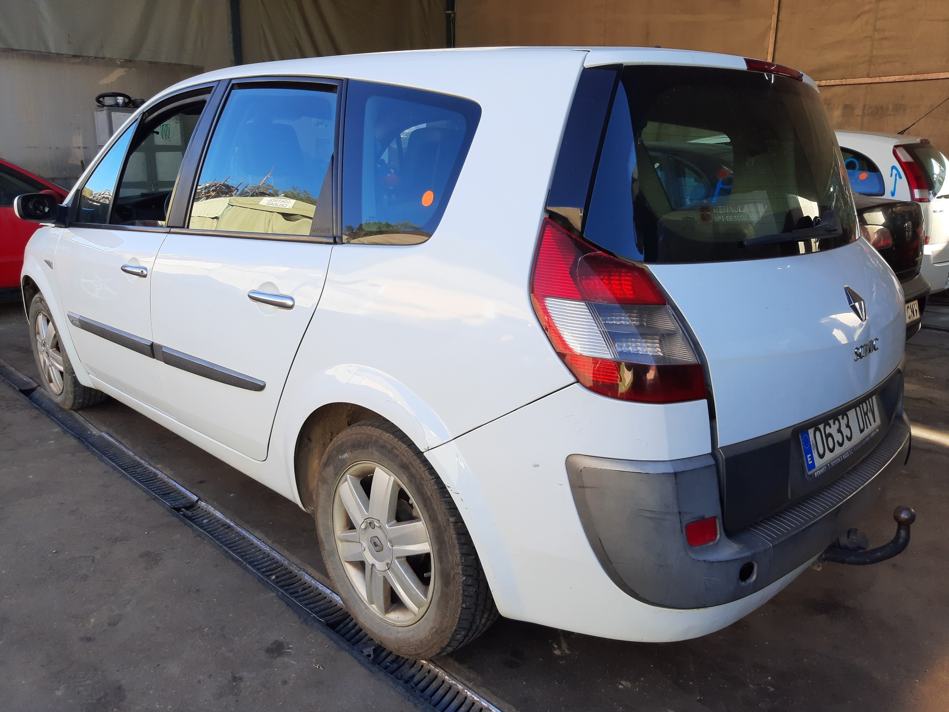 RENAULT Scenic 2 generation (2003-2010) Преден ляв фар 7701064132 23015315