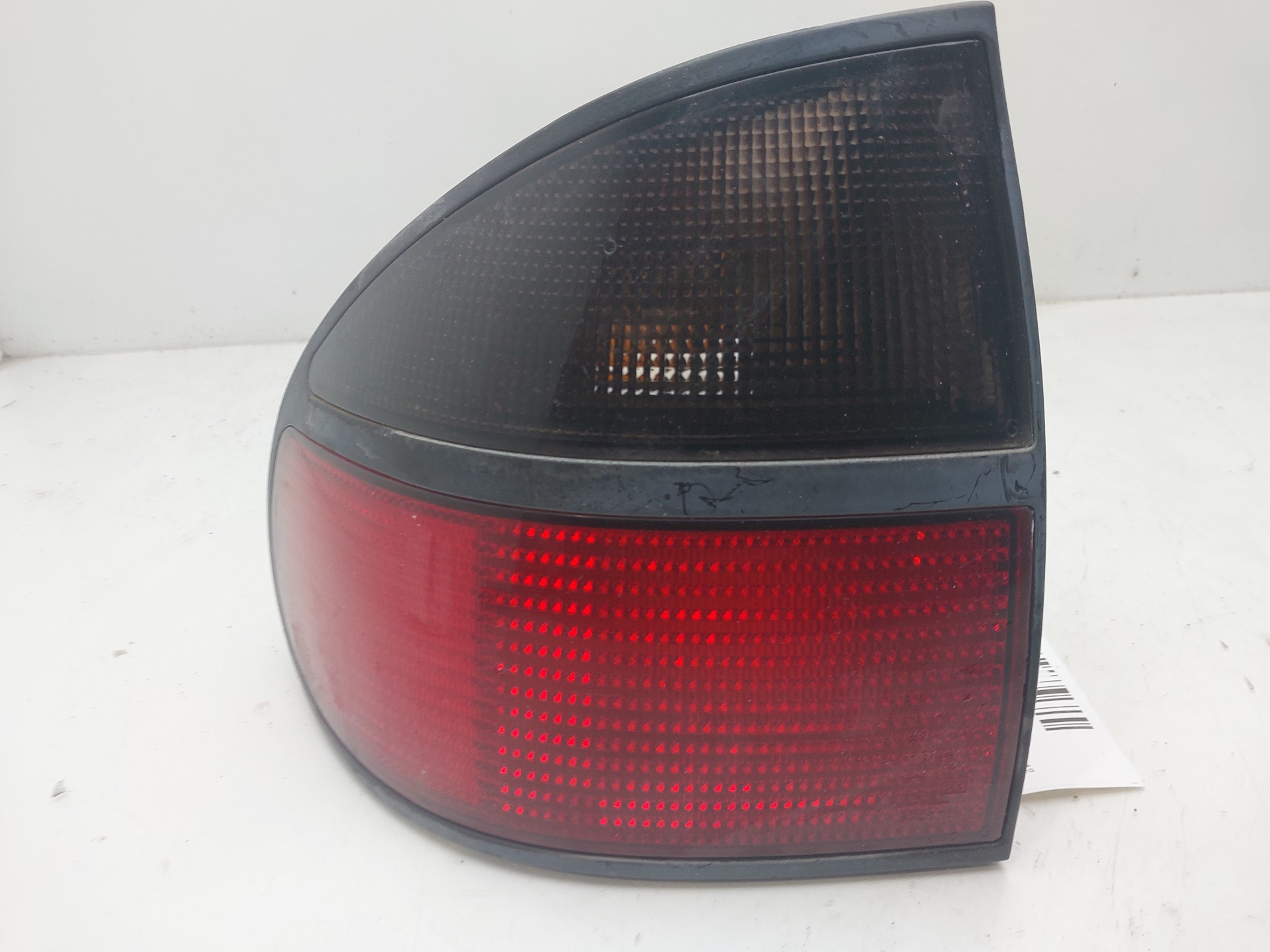 RENAULT Laguna 1 generation (1993-2001) Rear Left Taillight 7700420122 22629932