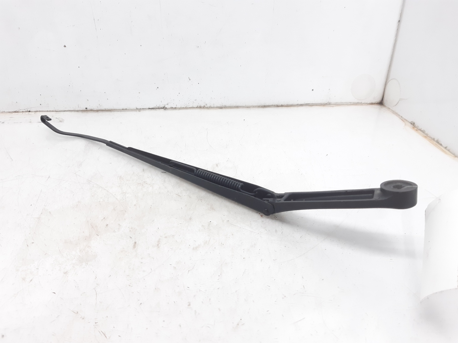 HYUNDAI Tucson 3 generation (2015-2021) Front Wiper Arms 850202Y000 18652192