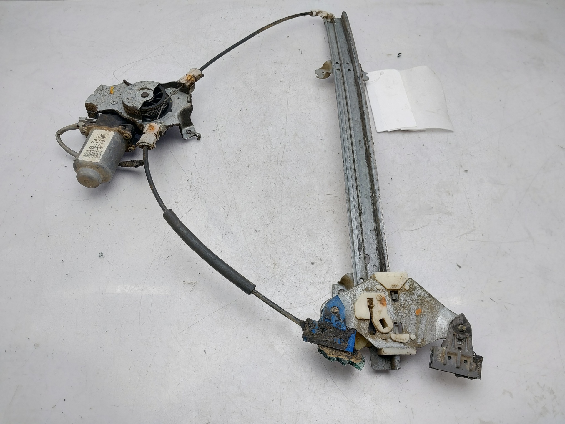 NISSAN Almera N16 (2000-2006) Vindusregulator foran høyre dør 400600T1 24071307