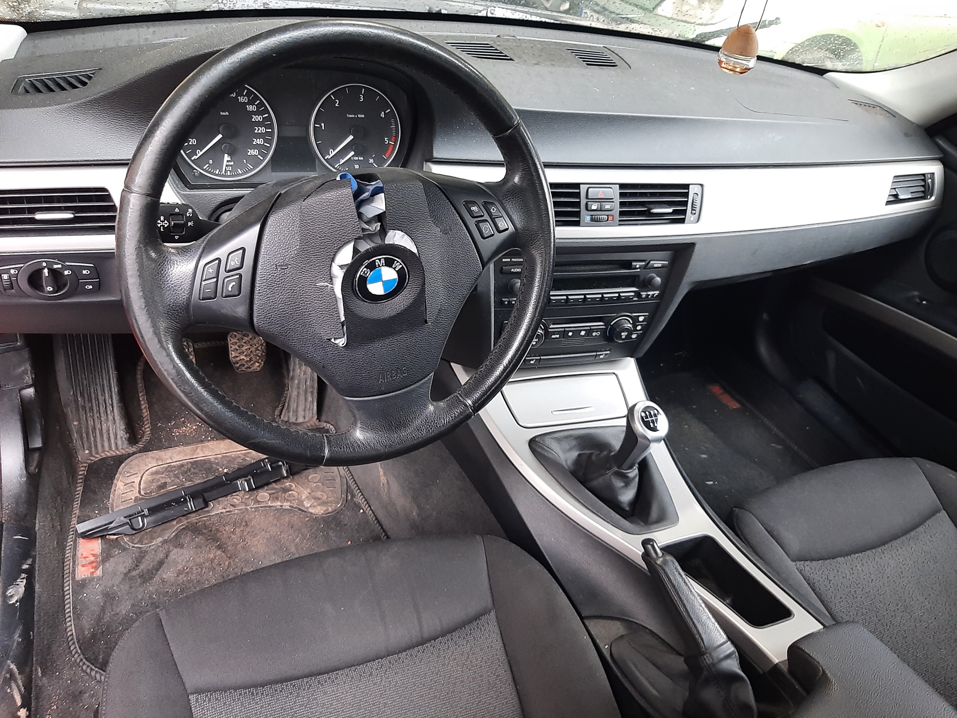 BMW 3 Series E90/E91/E92/E93 (2004-2013) Priekinių valytuvų mechanizmas (trapecija) 697826301 24947397