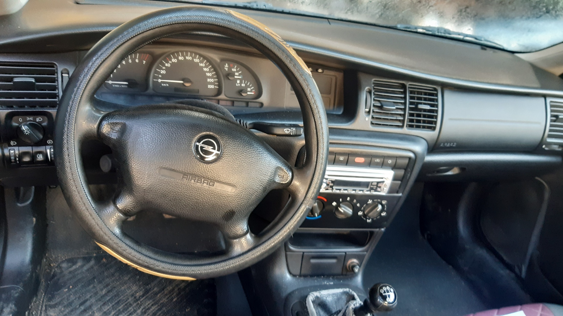 OPEL Vectra B (1995-1999) Главина на предно ляво колело 90468577 18665332