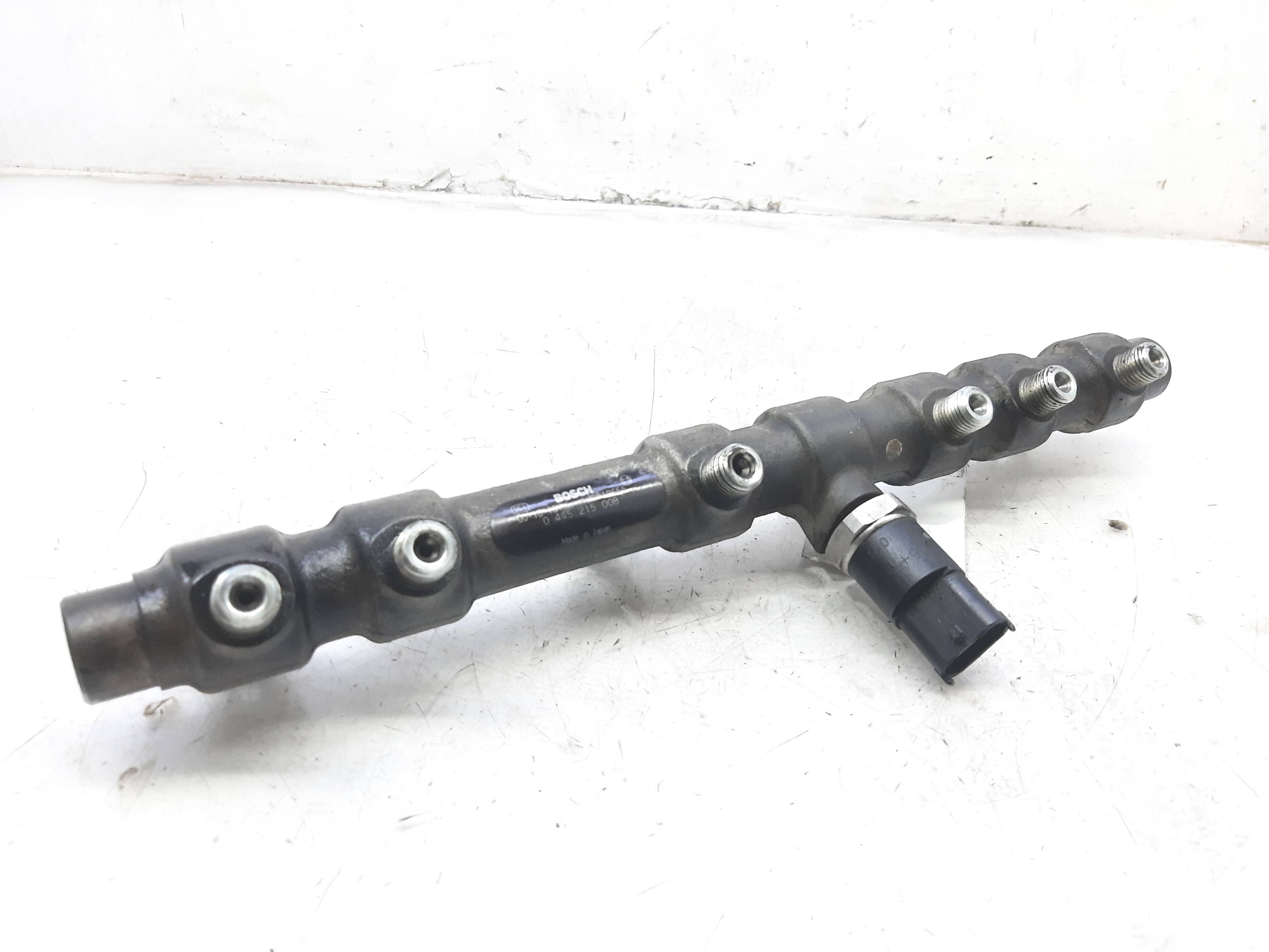 ALFA ROMEO 166 936 (1998-2007) Fuel Rail 0445215008 18797747