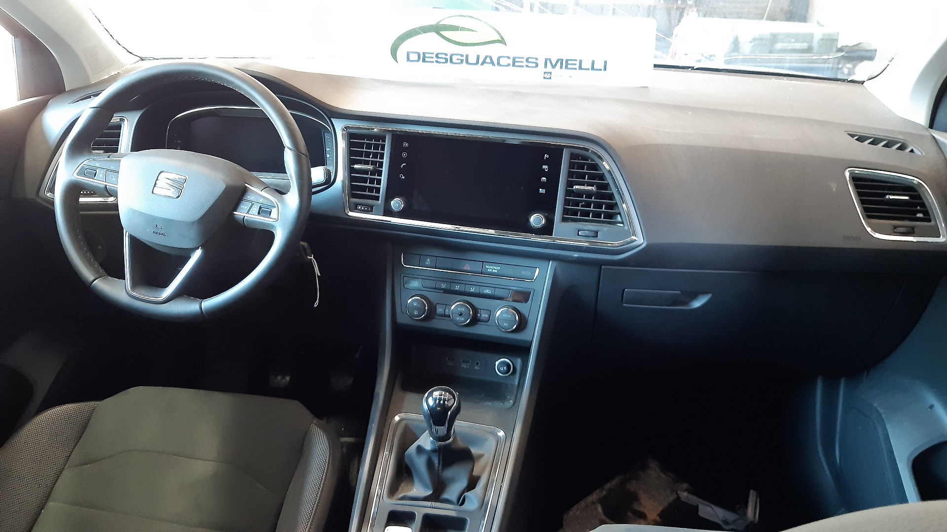 SEAT Ateca 1 generation (2016-2024) Front Left Door Interior Handle Frame 5F1837113A 18656608
