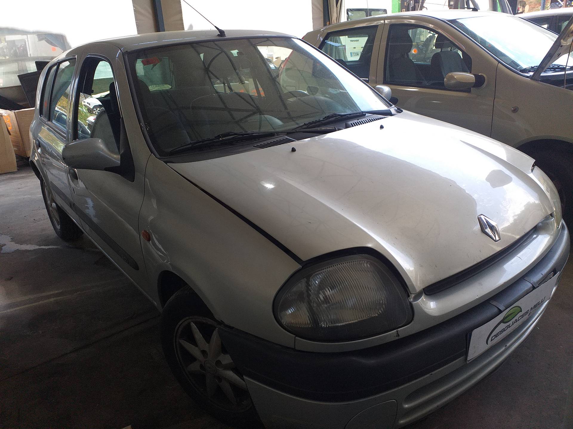 VAUXHALL Clio 2 generation (1998-2013) Priekinių dešinių durų langų pakėlimo mygtukai 8200060046 21011569