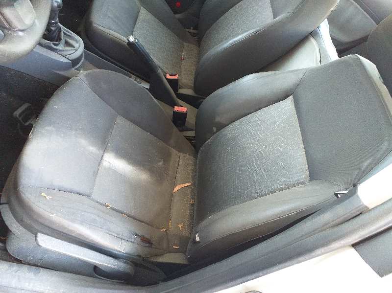SEAT Cordoba 2 generation (1999-2009) Rear left door window lifter 6L4839751 18386605