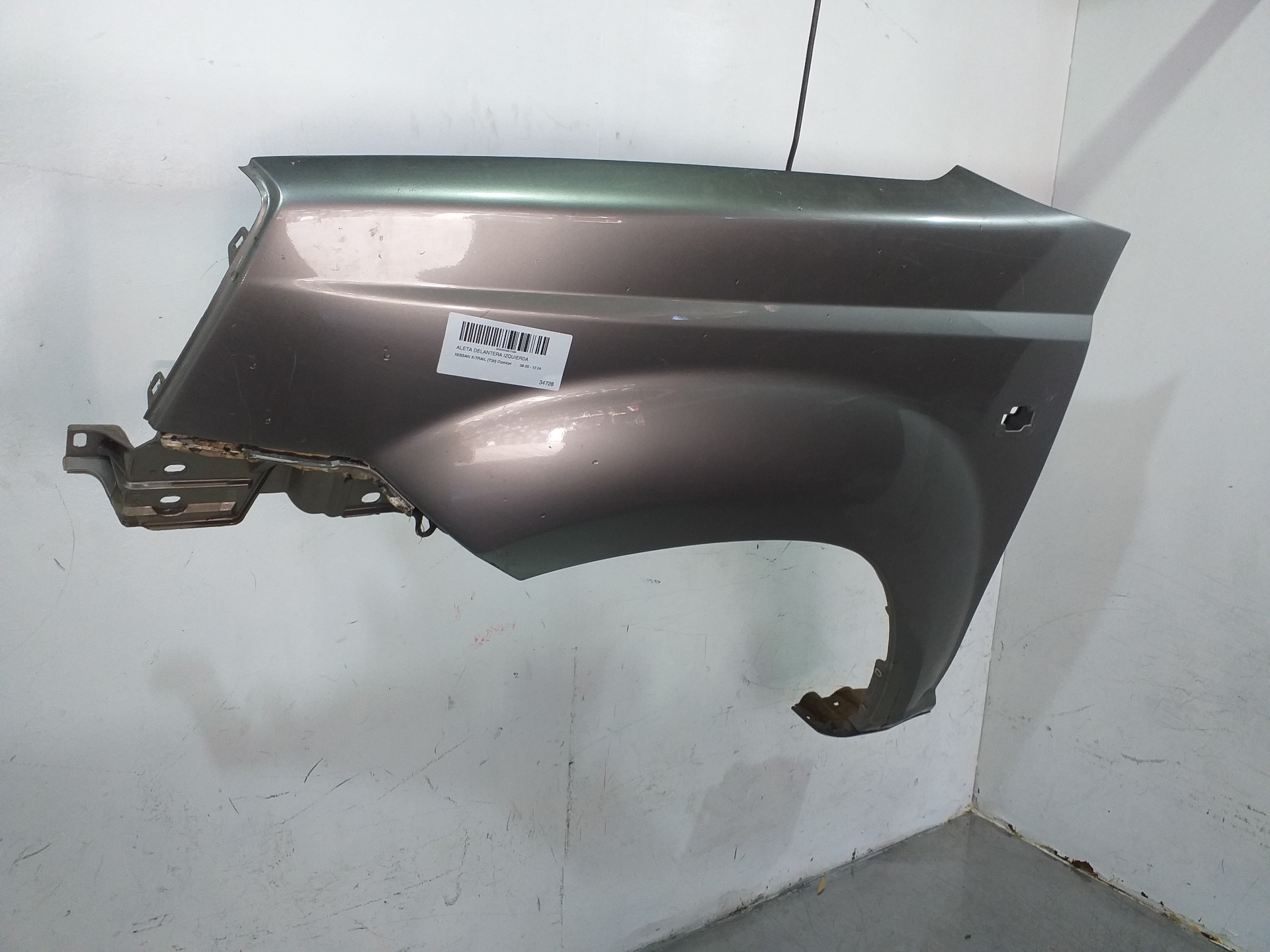 NISSAN X-Trail T30 (2001-2007) Крыло переднее левое 631138H700 25621775