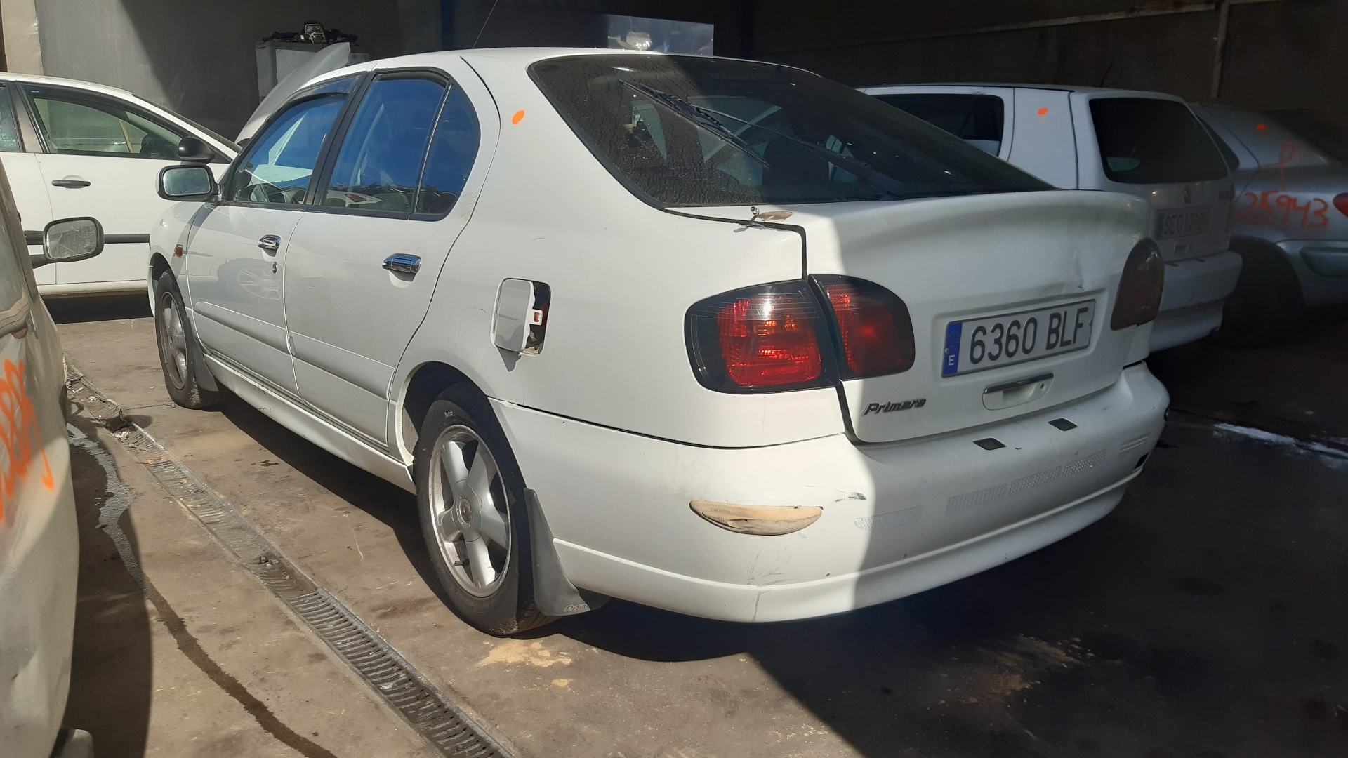 NISSAN Primera P11 (1996-2002) Bal első ajtó ablakemelője 807019F500 24932449