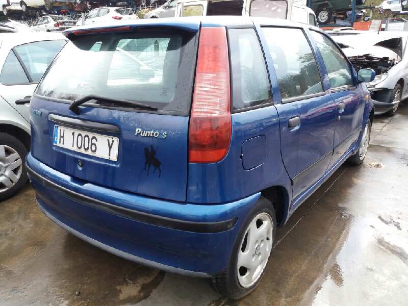 FIAT Punto 1 generation (1993-1999) Priekšējā labā spārna pagrieziena signāls 7732479 24124164