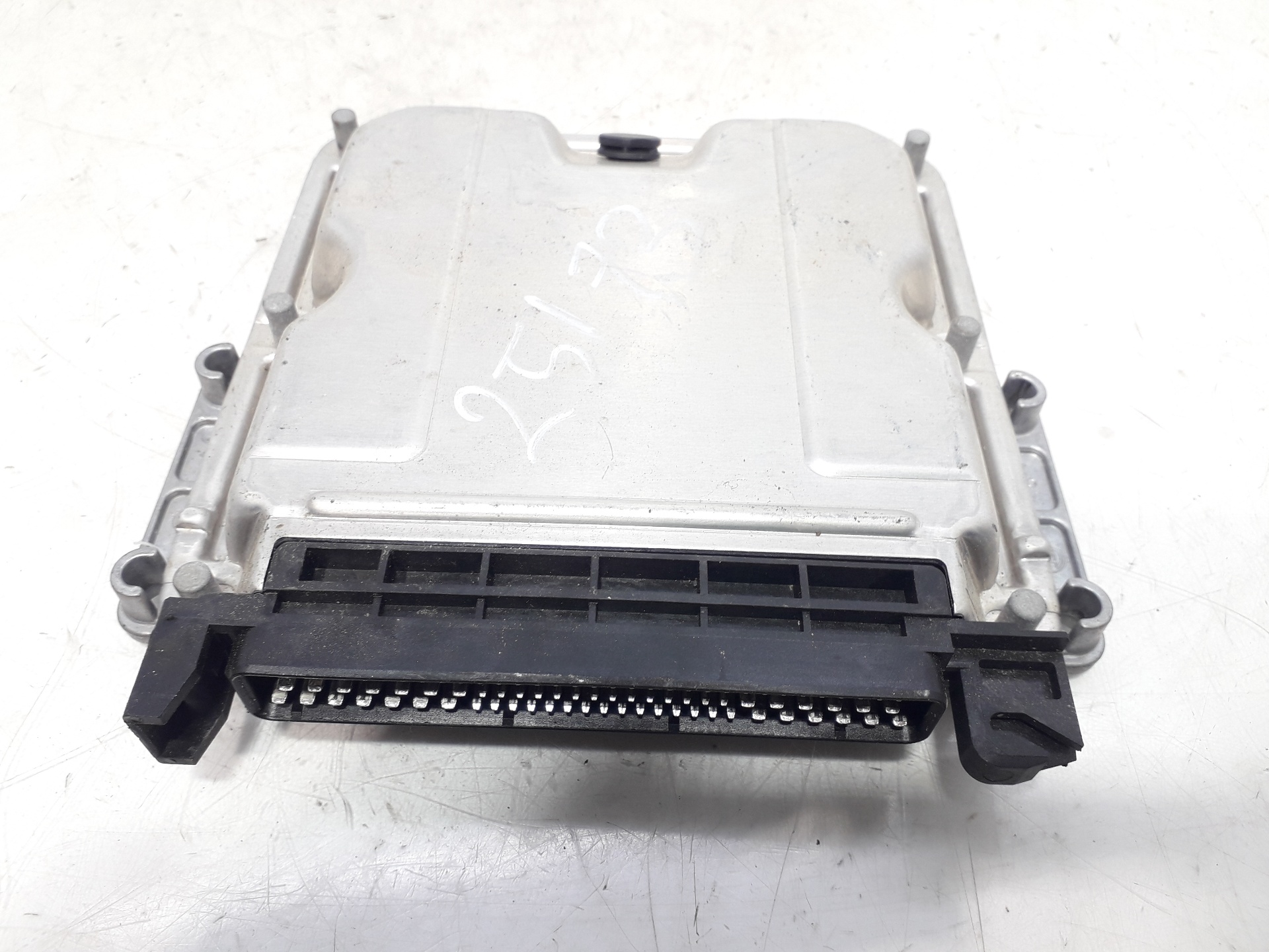 BMW C5 1 generation (2001-2008) Engine Control Unit ECU 9641607980 18731925